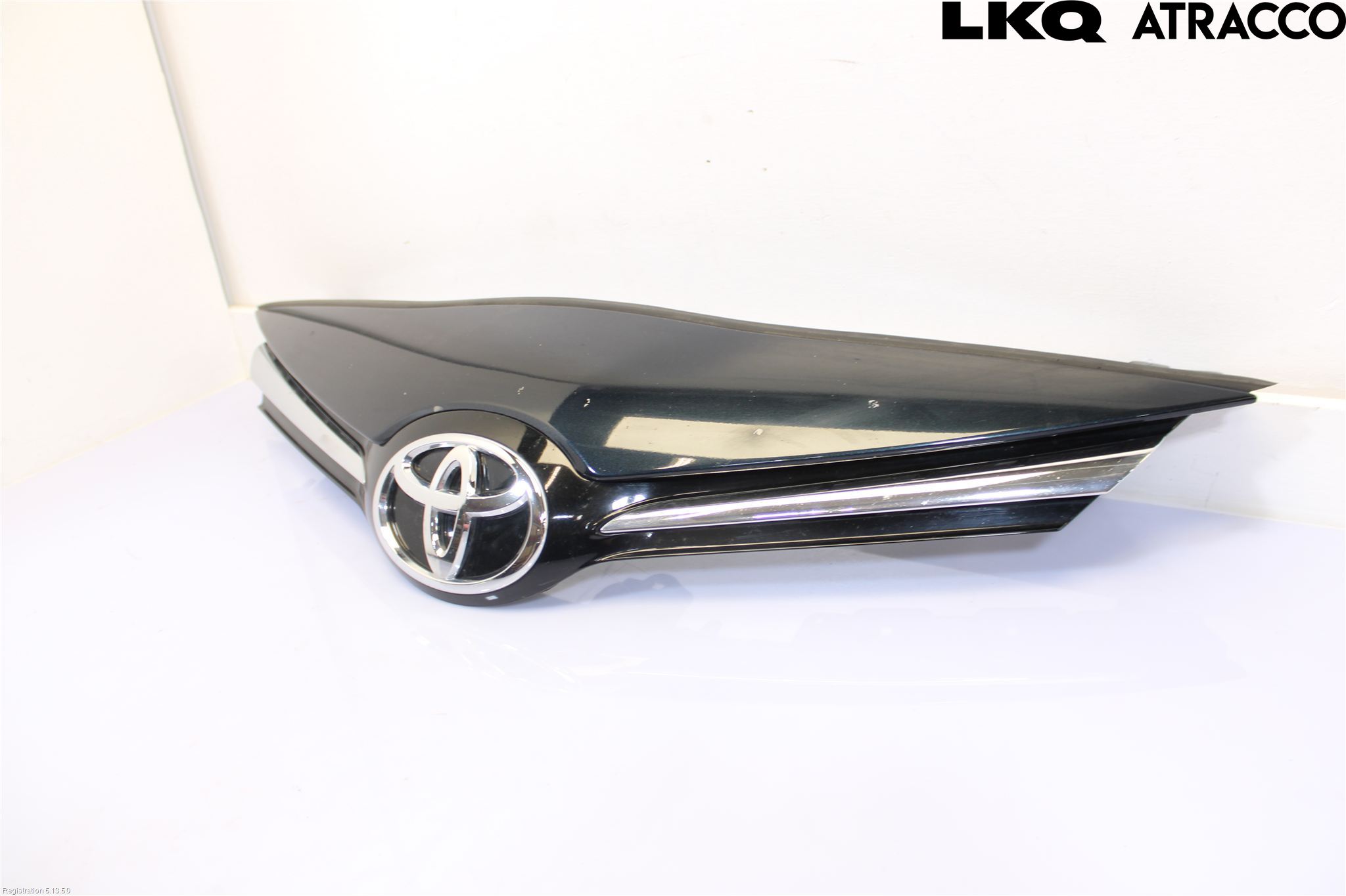 Toyota AVENSIS 16-18 Grill Komp