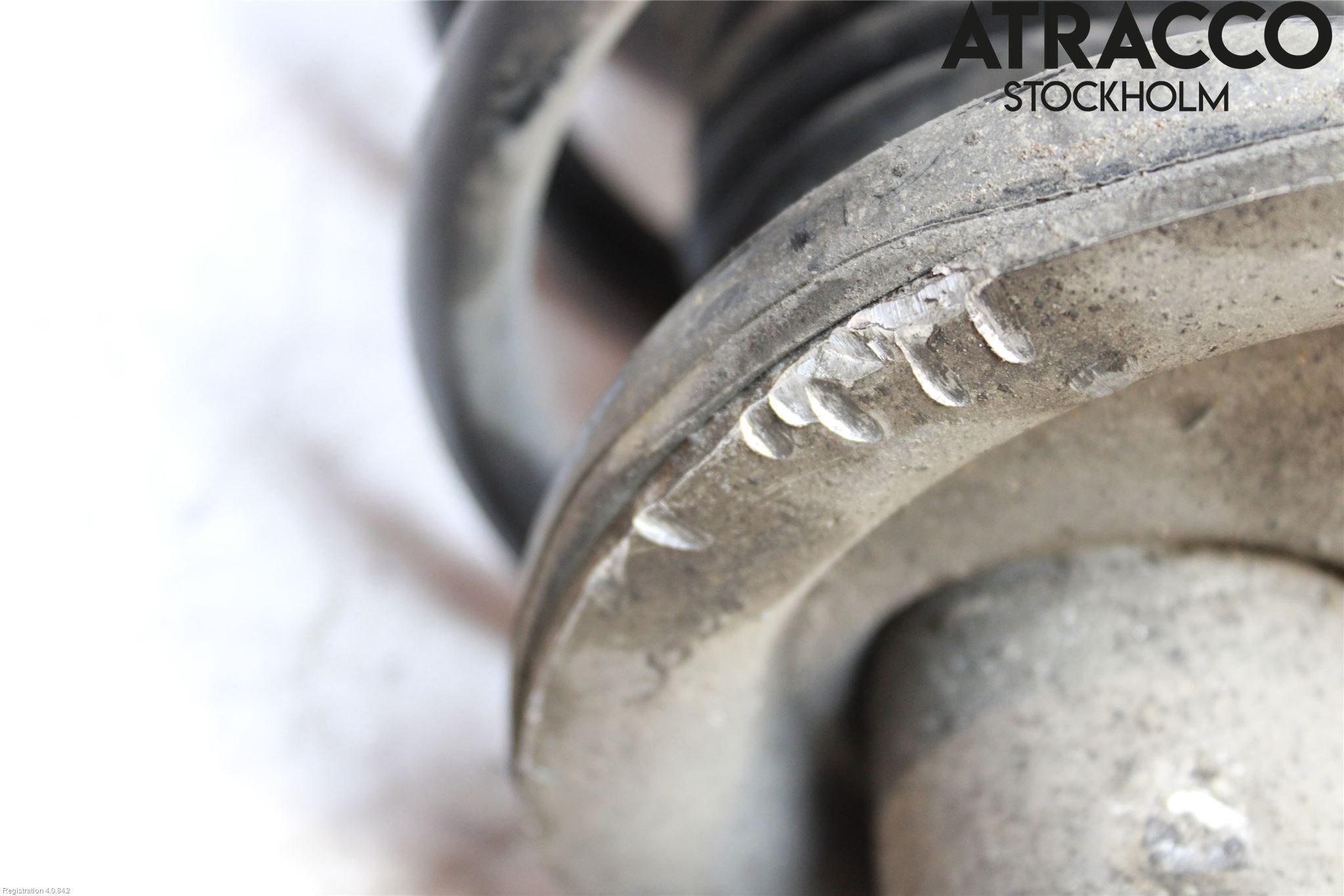 BMW 6 E63/64    02-10 Fjäderben Fram Höger