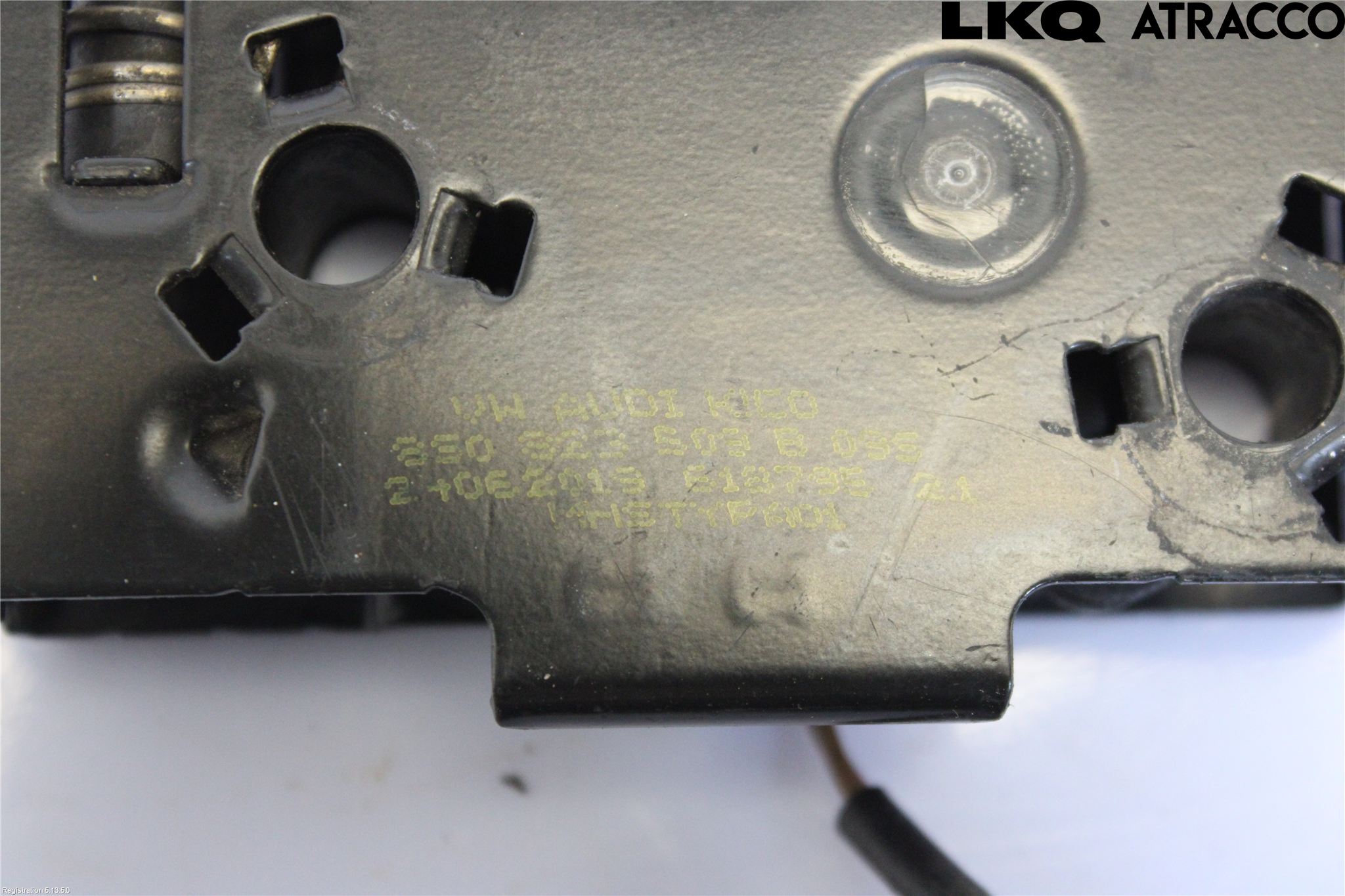 Volkswagen VW POLO VI 18->> Huvlås