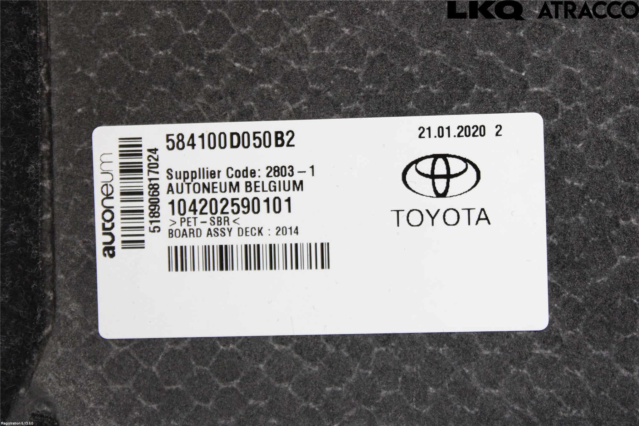 Toyota YARIS XP130 15-20 Inrbagagerumklädsel-Golv