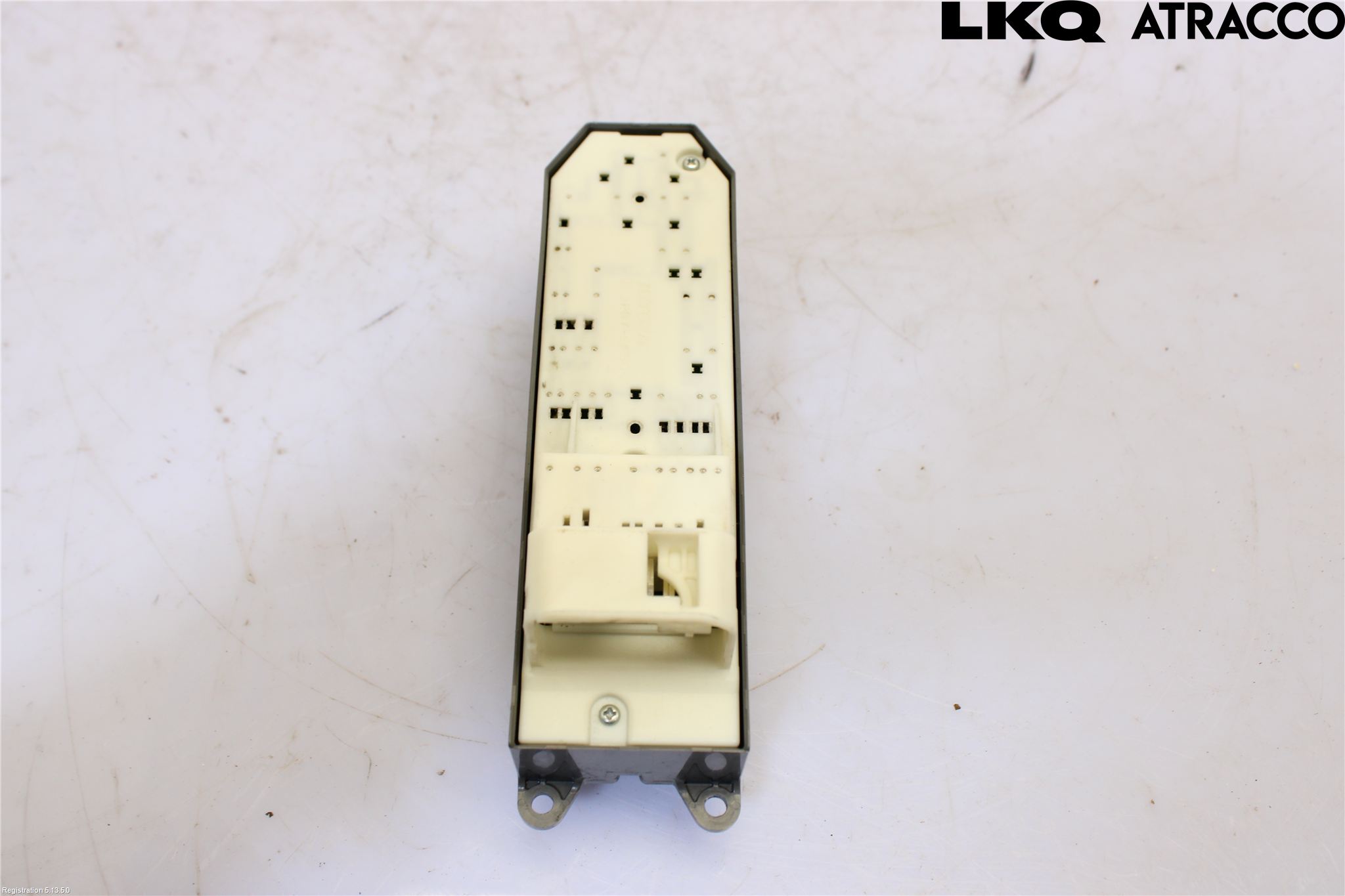 Toyota YARIS XP130 12-14 Strömställare Elhiss