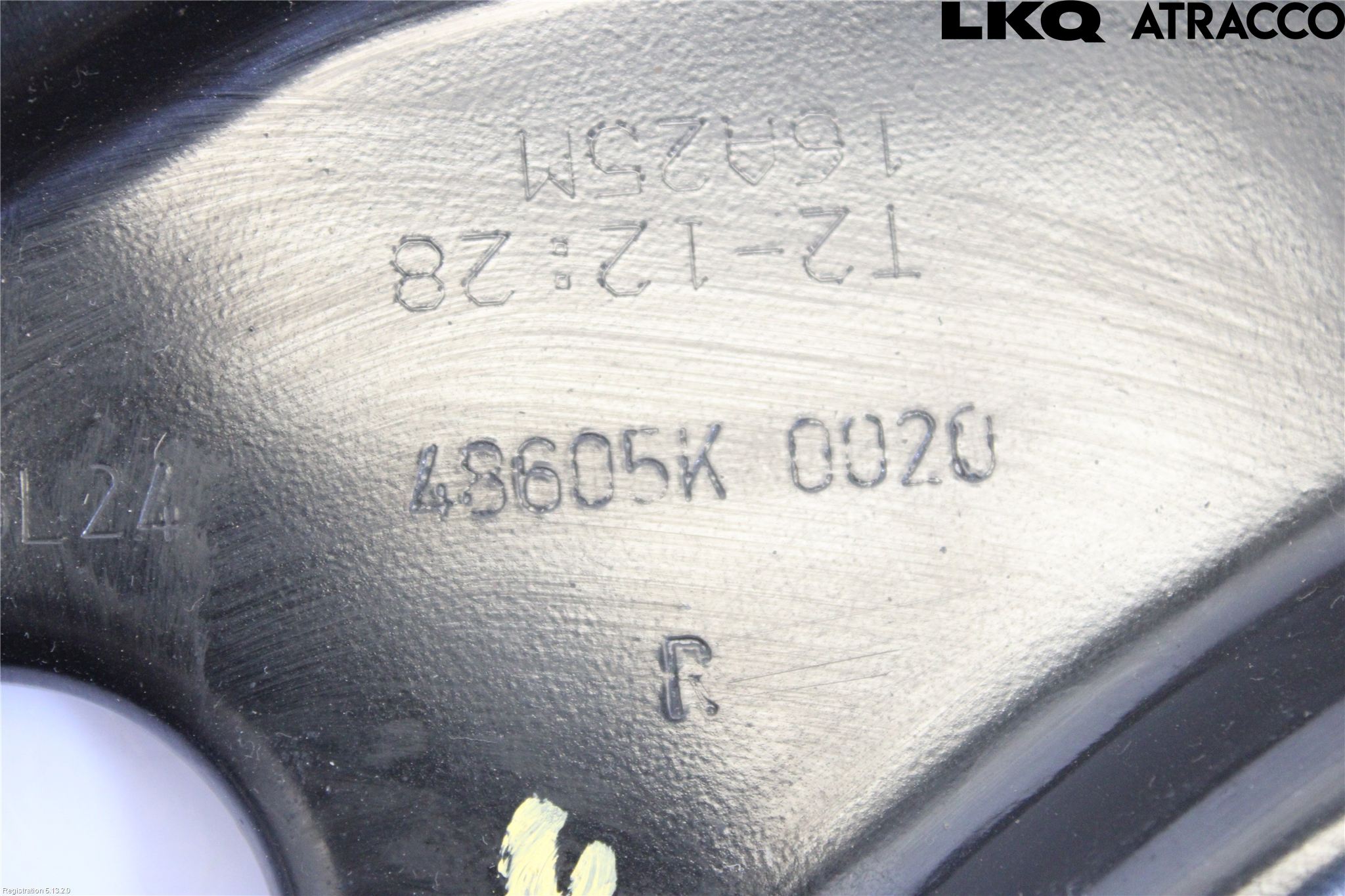 Toyota YARIS XP21 20- Bärarm Fram Undre Hö