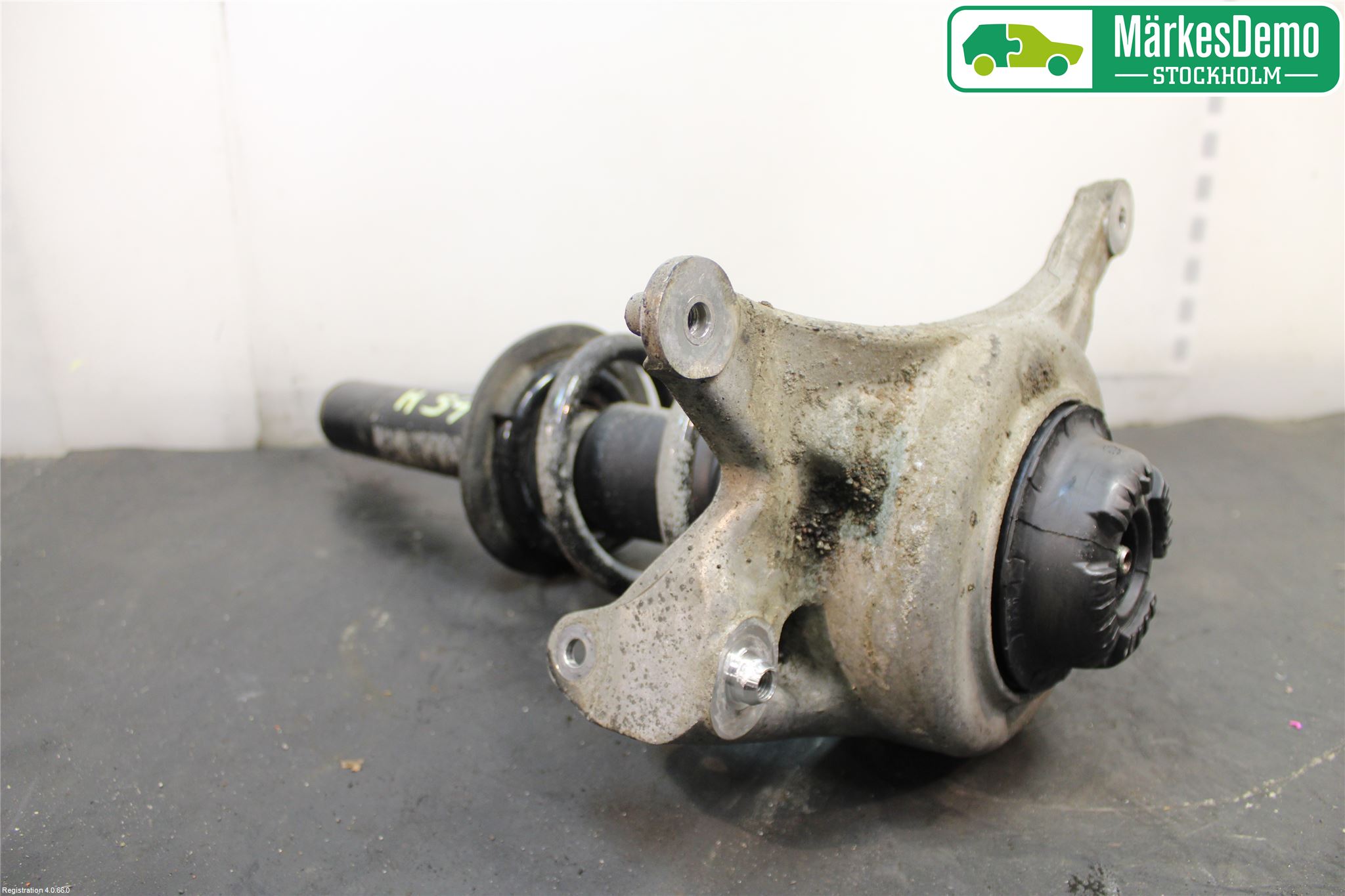 Audi A5 07-16 Fjäderben Fram Höger