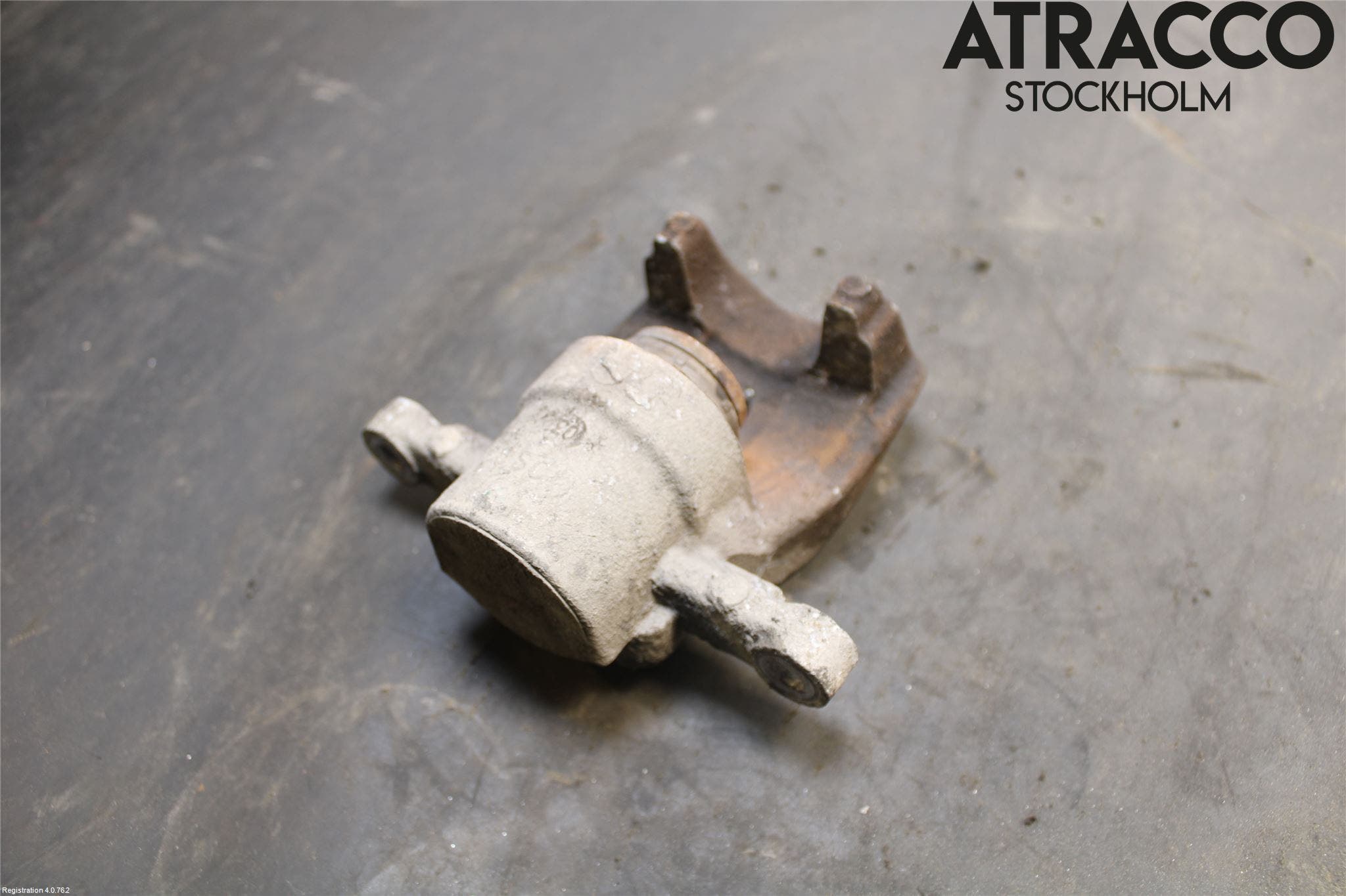 Toyota AVENSIS 03-06 Bromsok Bak Höger