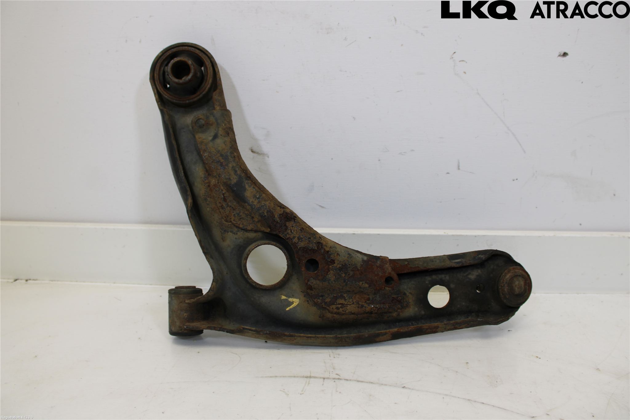 Toyota YARIS XP130 15-20 Bärarm Fram Undre Vä
