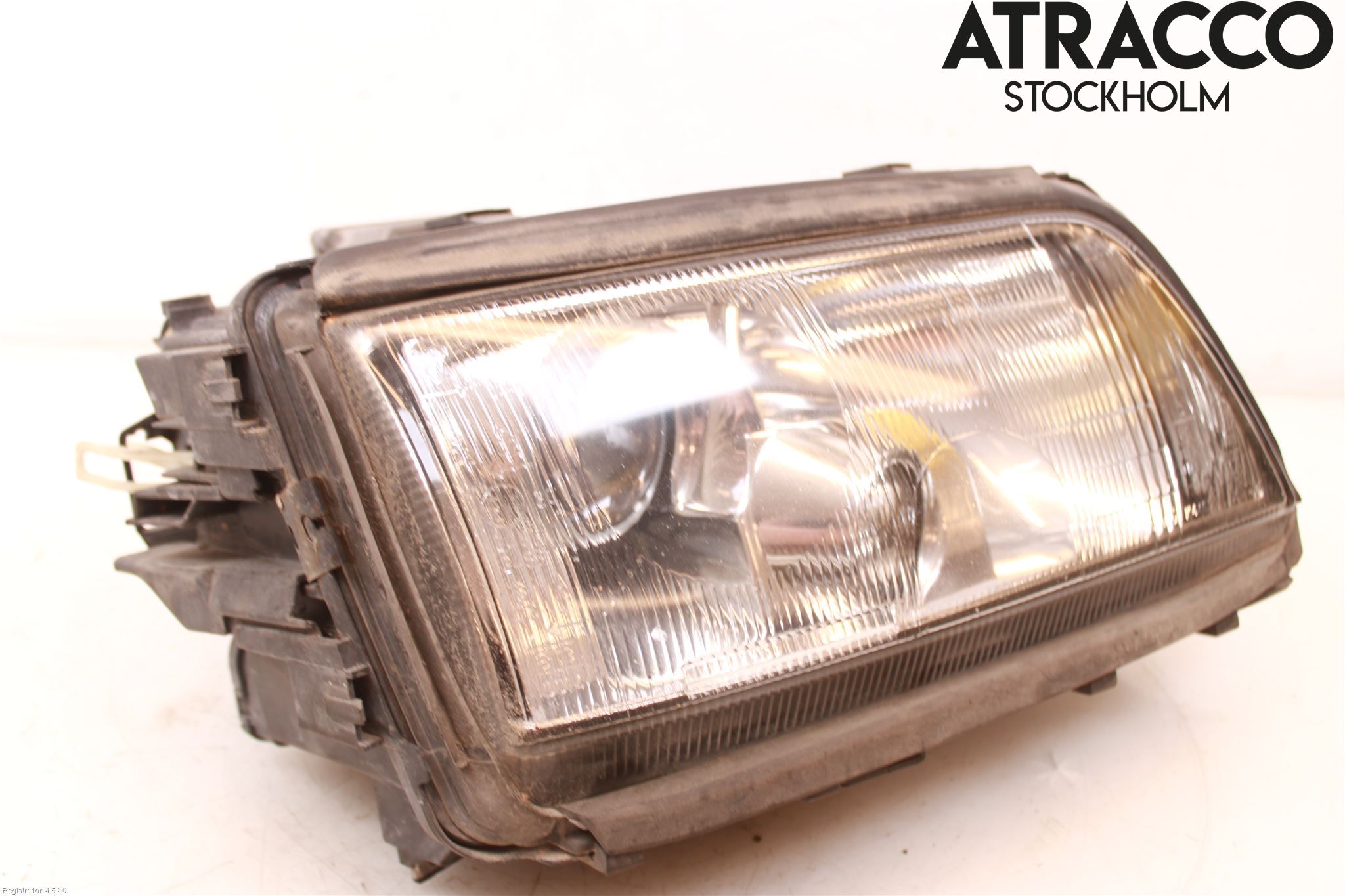 Audi A8/S8 4D 94-02 Strålkastare Höger