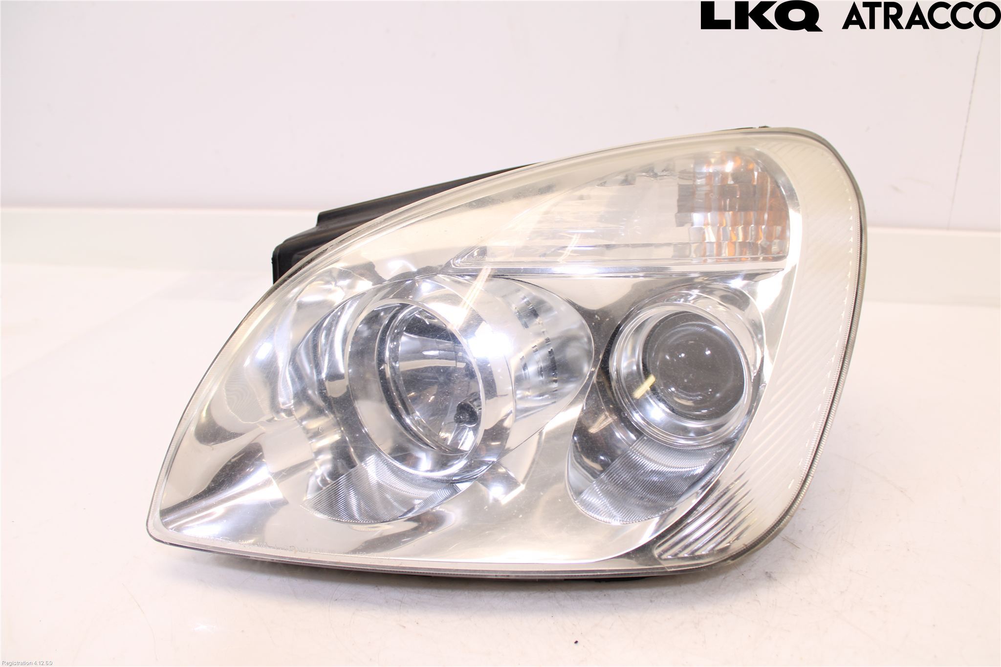 Kia CARENS II 07-12 Strålkastare Vänster