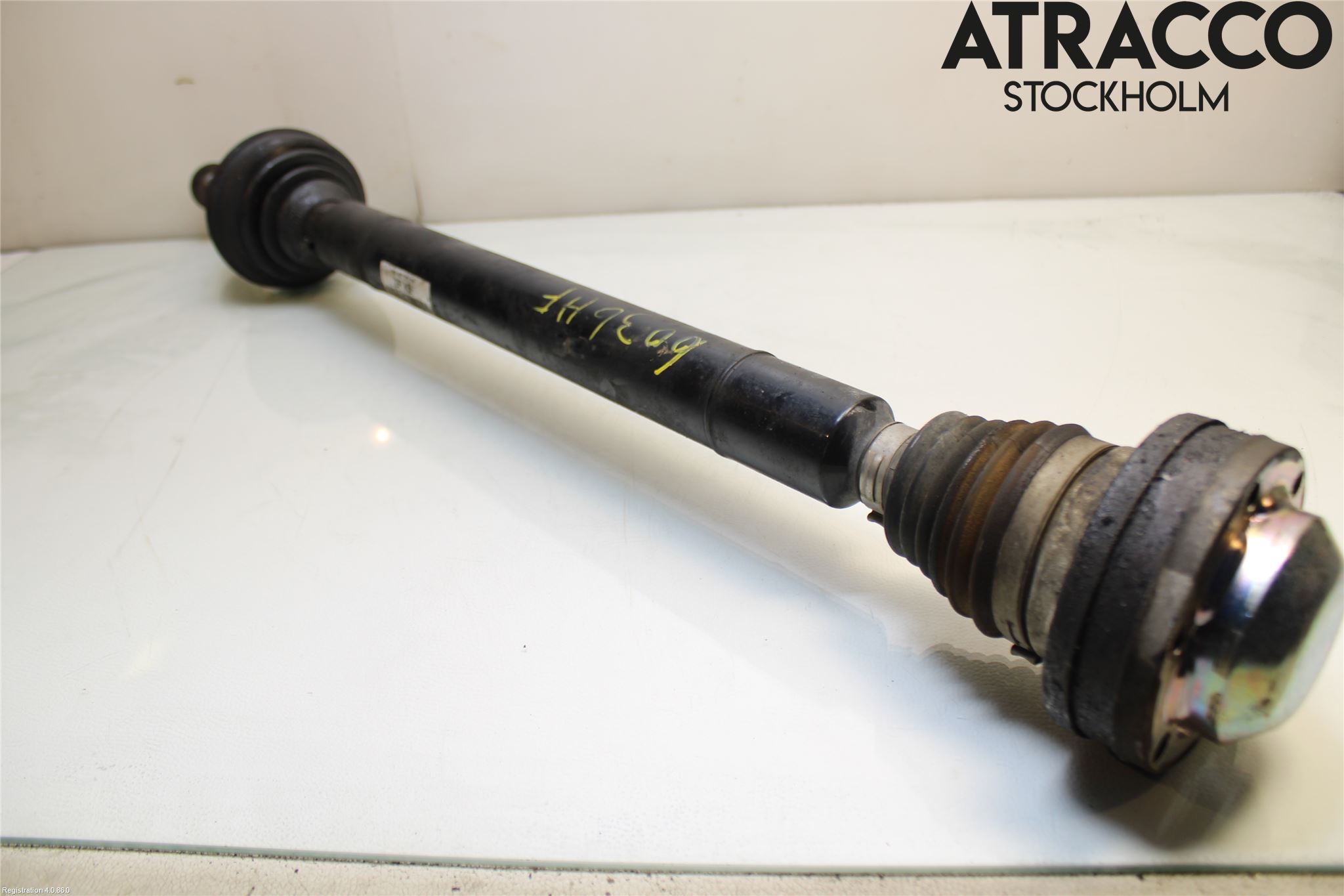 Volkswagen VW TOURAN 10-15 Drivaxel Fram Höger
