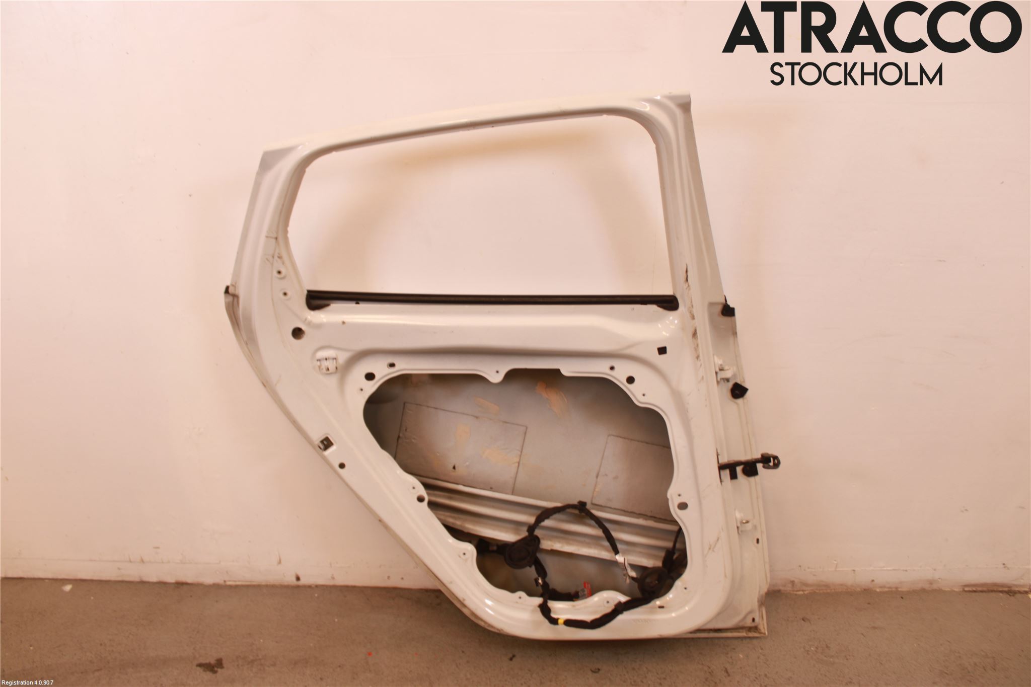 Volvo V40 12-19 Dörr Bak Vänster