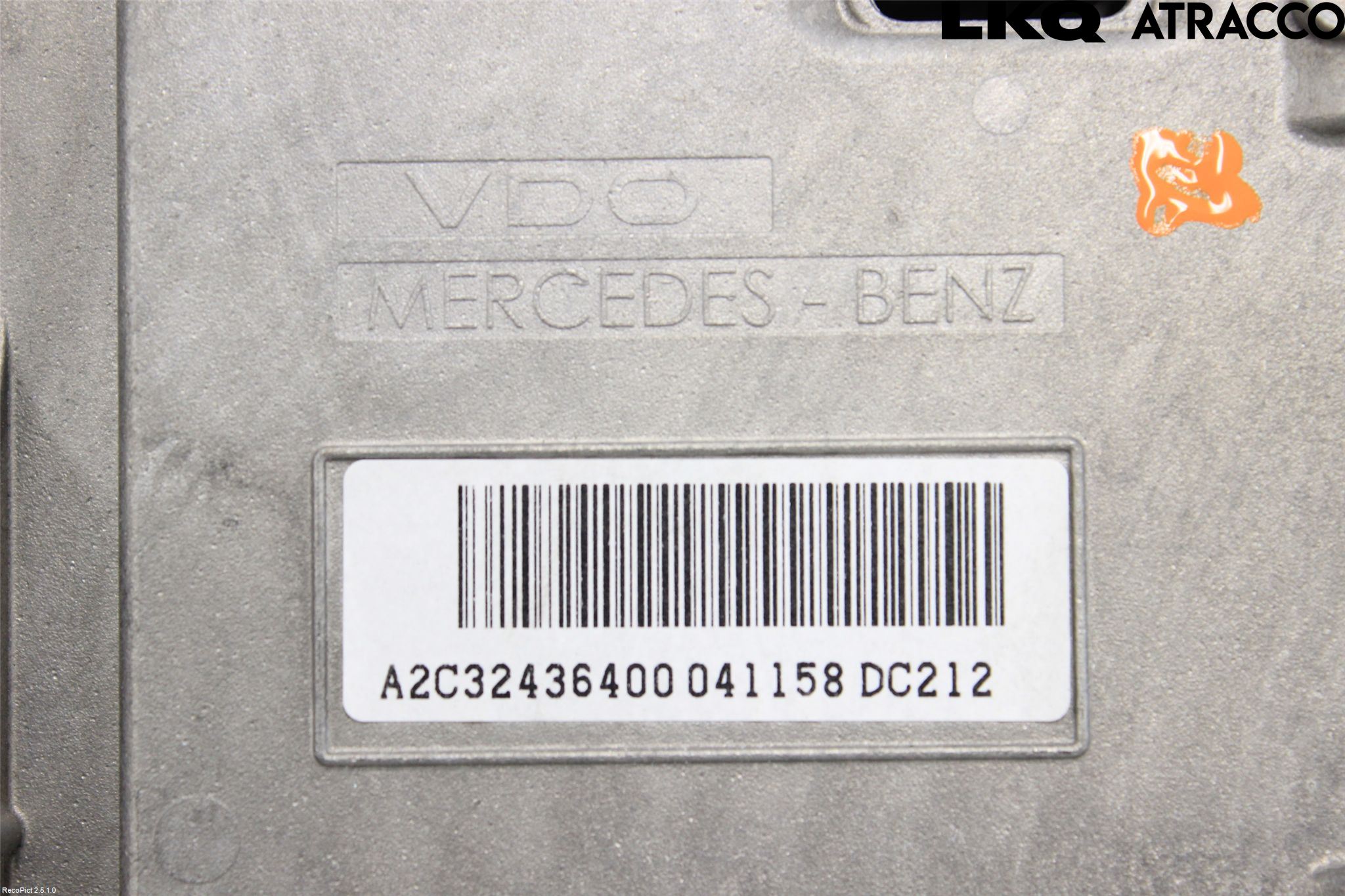 Mercedes-Benz MB E-KLASS (W212) 09-16 Bildskärm