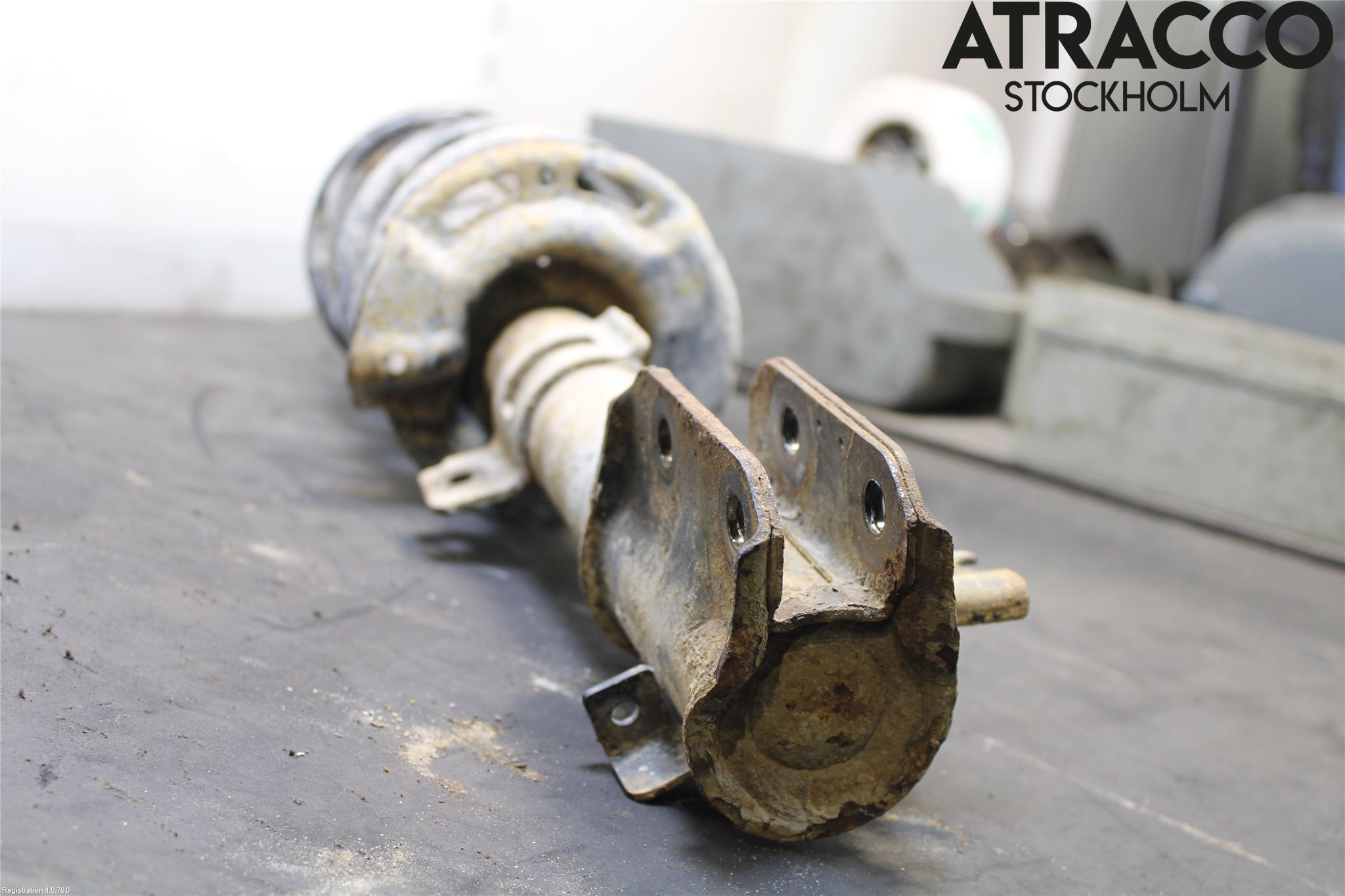 Suzuki SWIFT Fjäderben Fram Höger