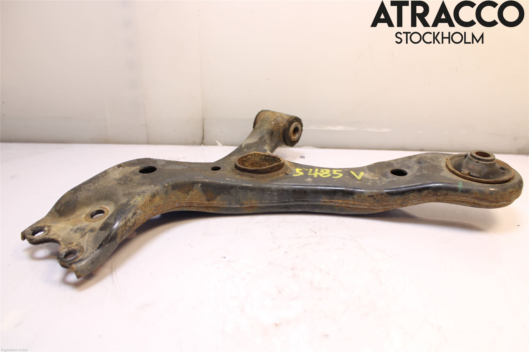 Toyota AURIS 13-19 Bärarm Fram Undre Vä