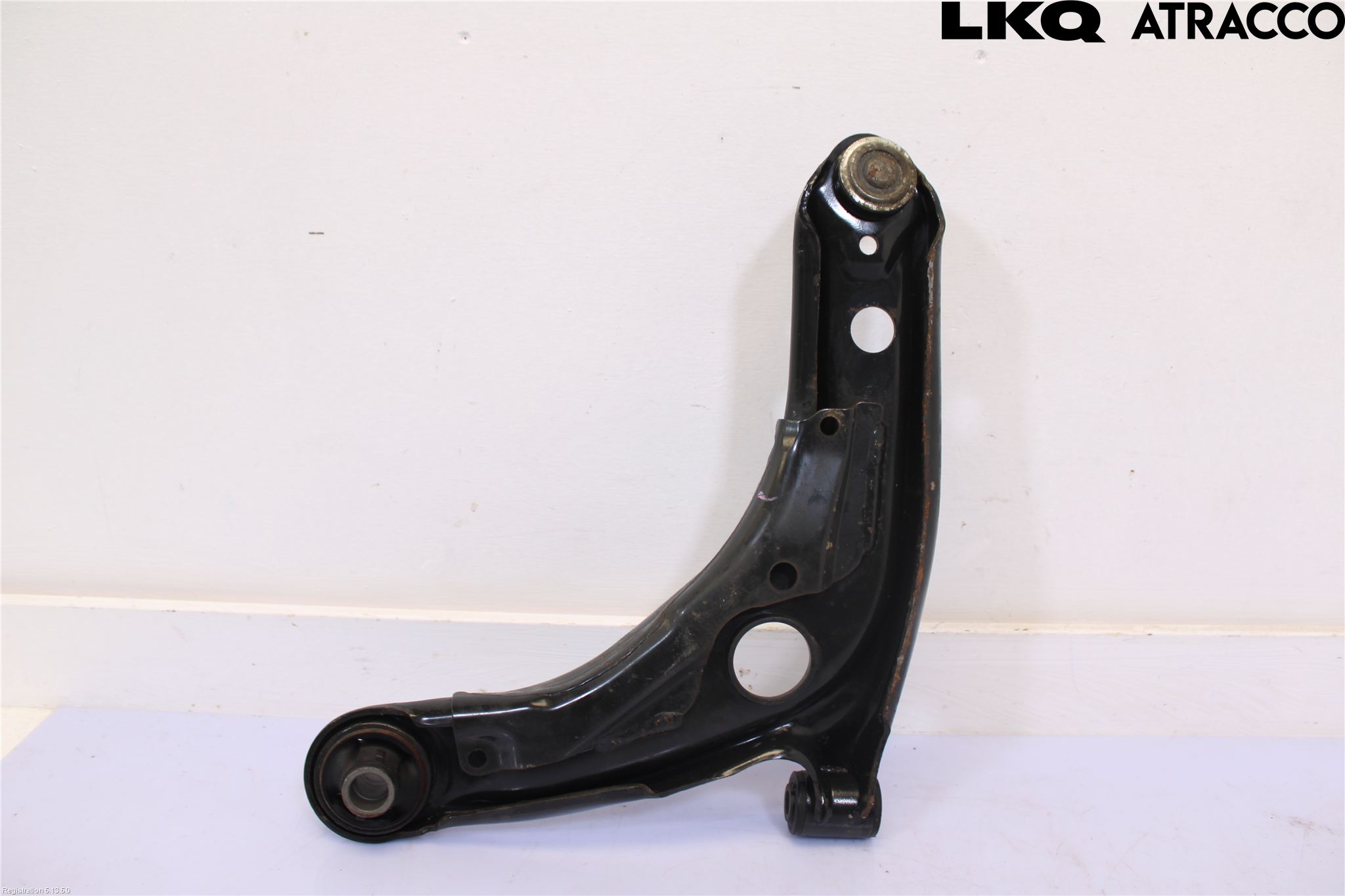 Toyota YARIS XP130 15-20 Bärarm Fram Undre Hö