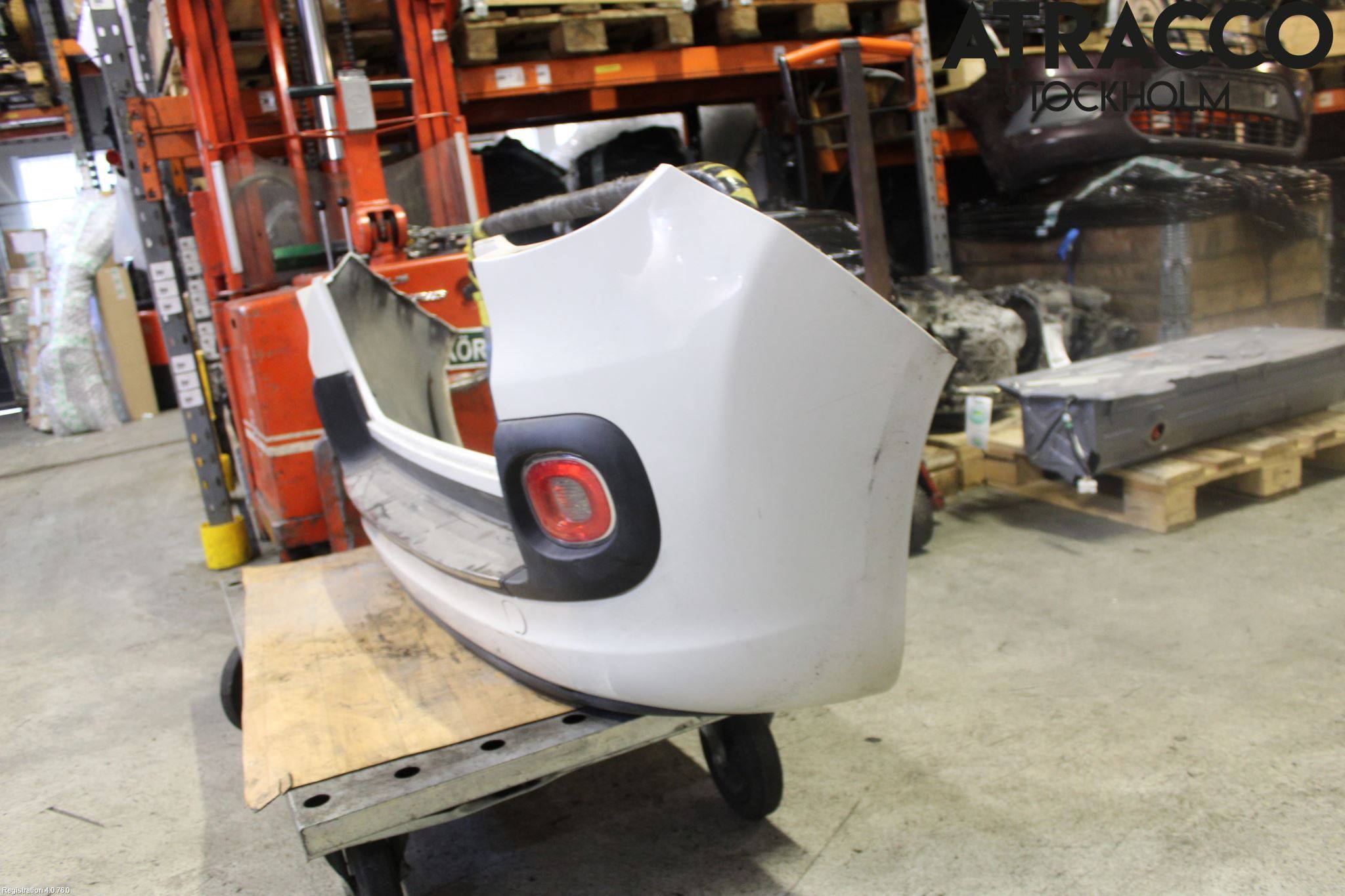 Fiat 500L 13-19 Stötfångarbeklädnad Bak