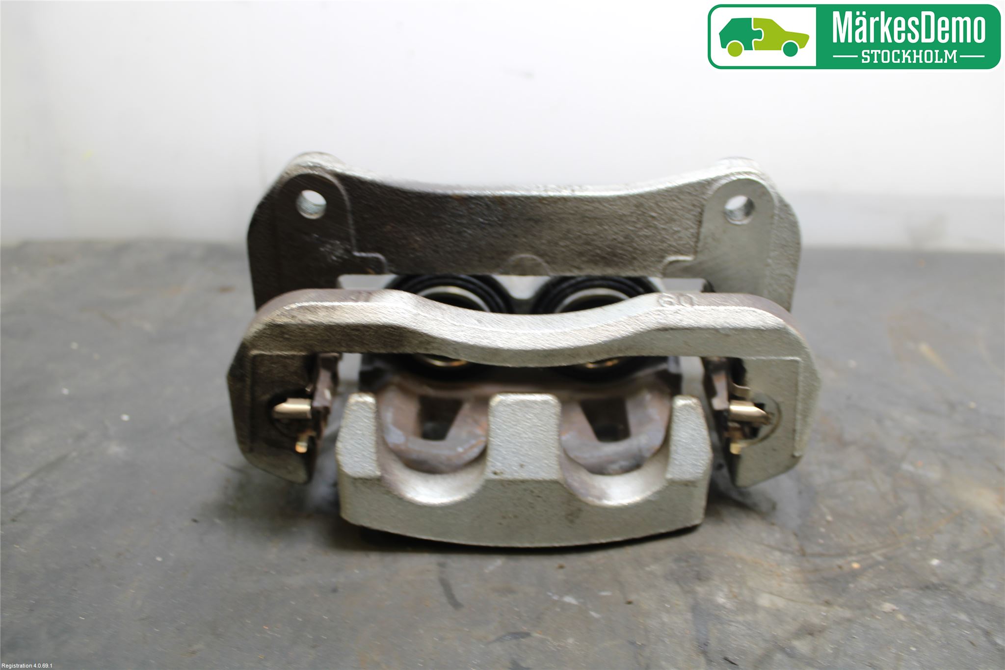 Lexus NX 300h 15-21 Bromsok Fram Höger