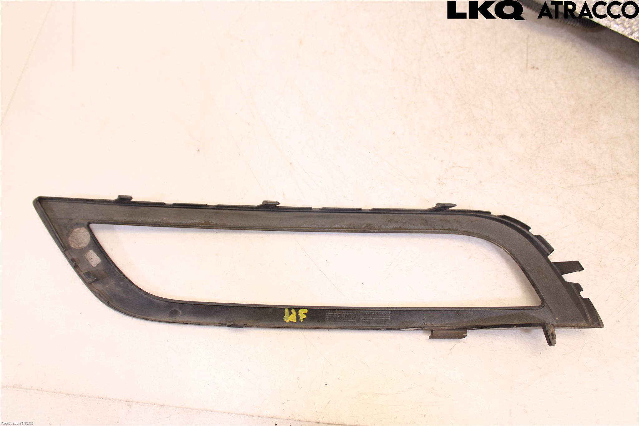 Volkswagen VW PASSAT 11-14 Dimljussarg Fram