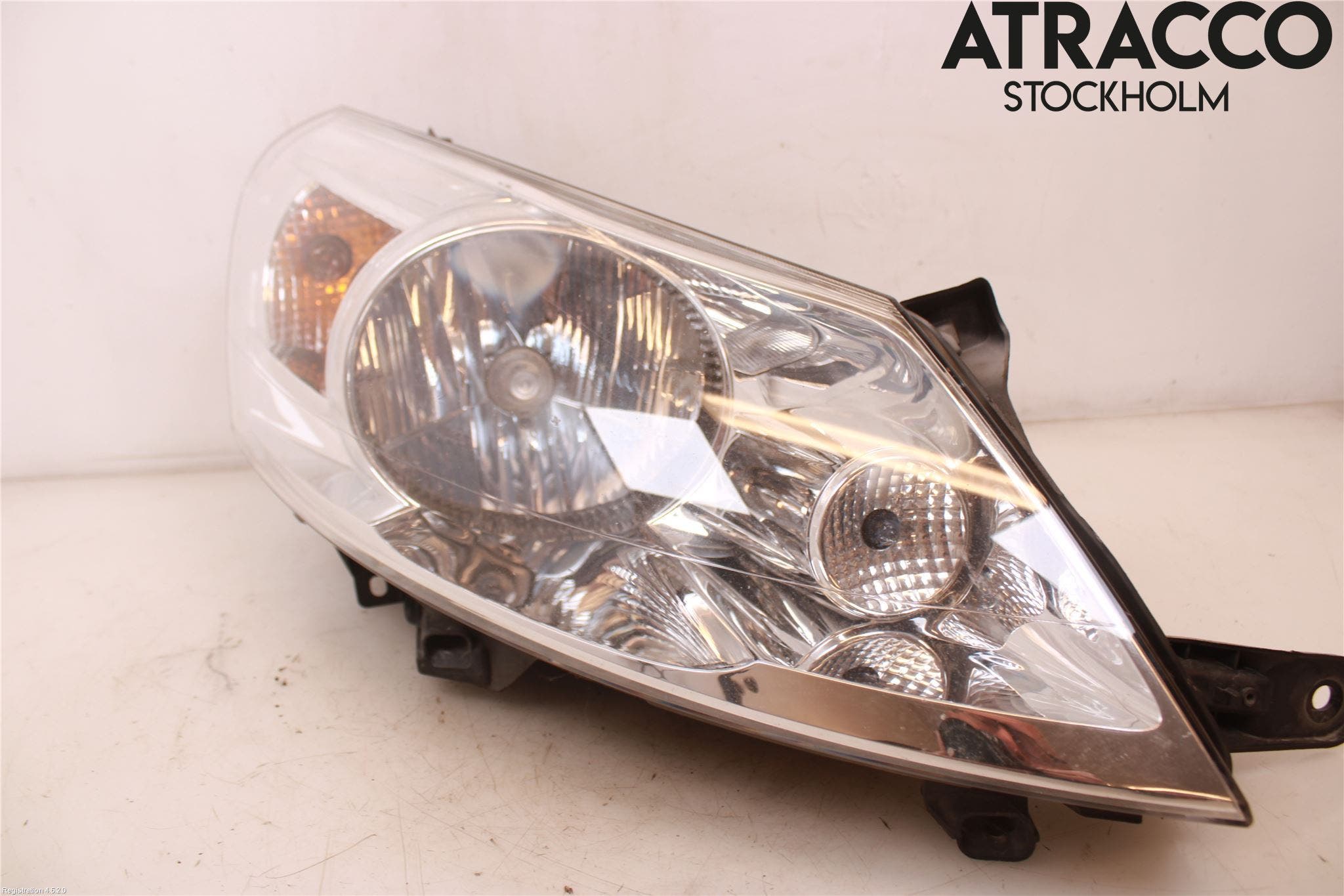 Peugeot EXPERT 07-14 Strålkastare Höger