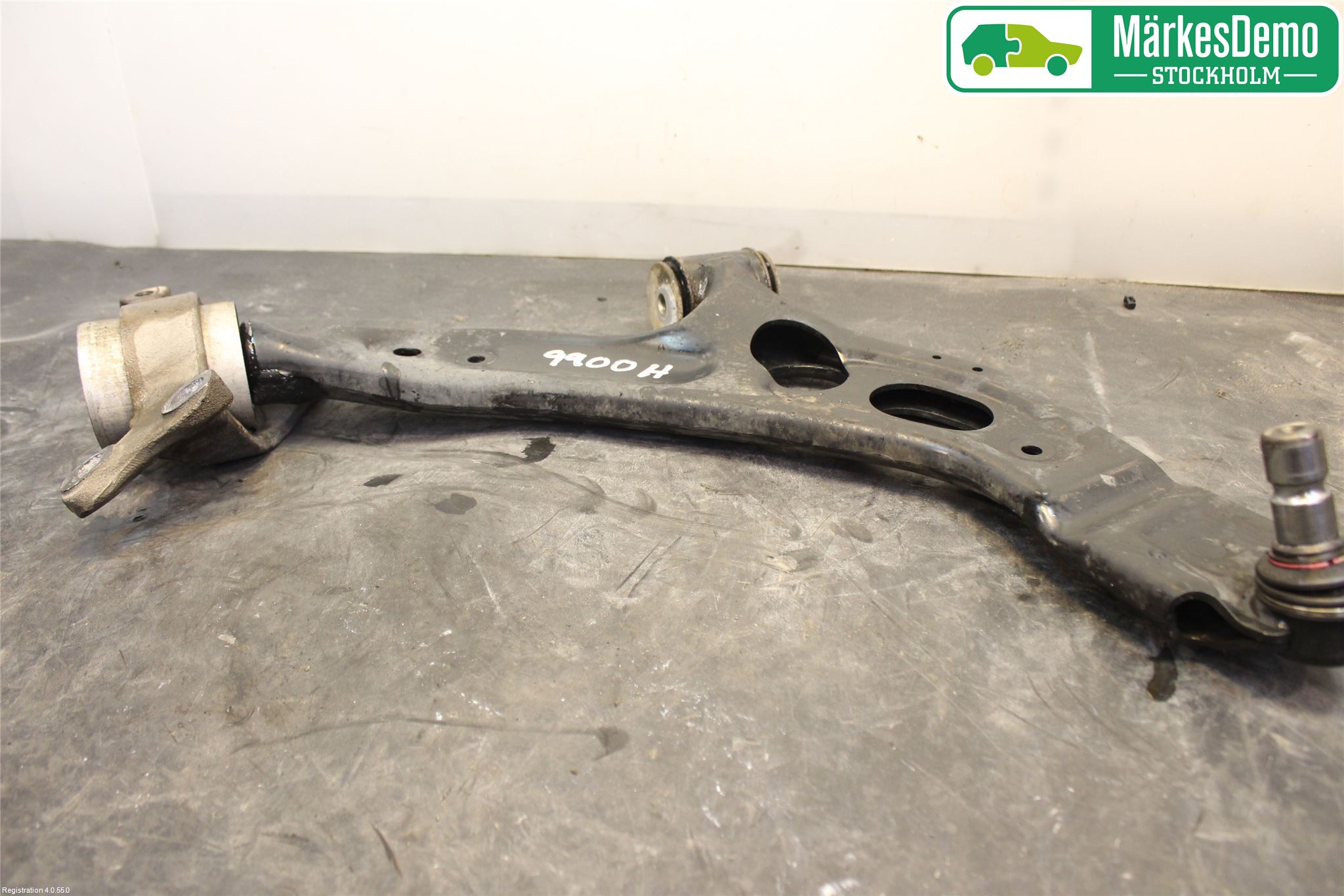 BMW 2 F45 Active Tourer 14-21 Bärarm Fram Undre Hö