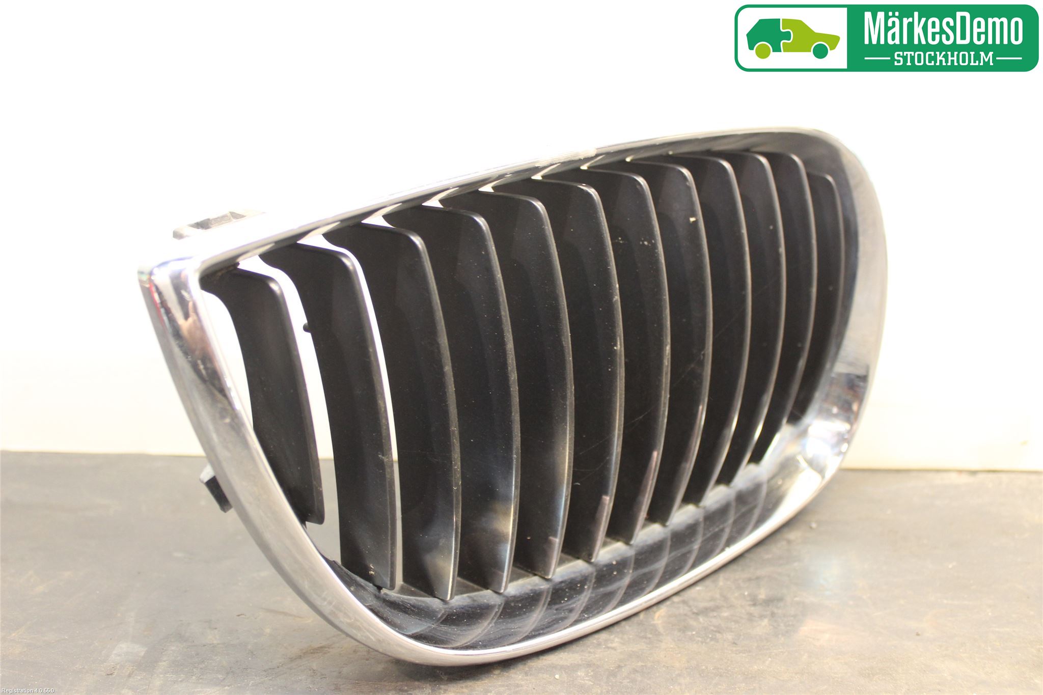 BMW 1 E87/81 5D/3D 03-11 Grilldel Höger