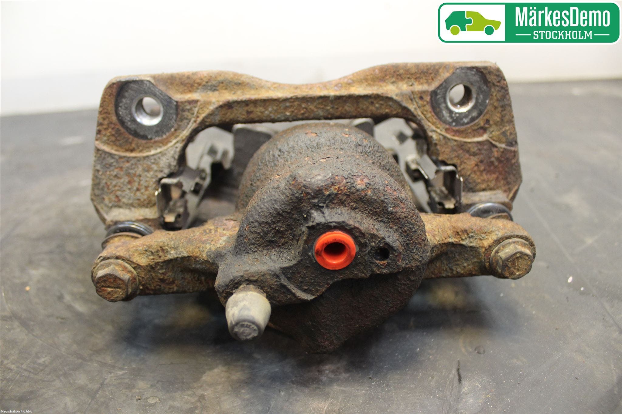 Toyota AURIS 10-12 Bromsok Fram Höger