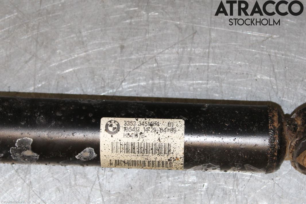 BMW X3 E83     03-10 Stötdämpare Bak