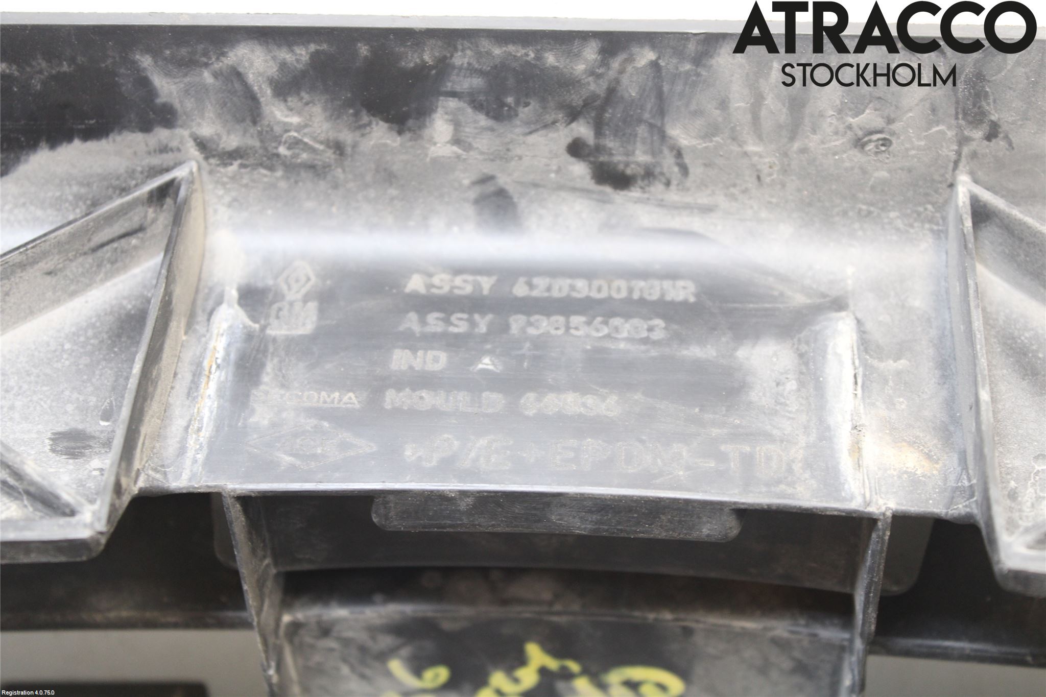 Opel VIVARO 01-14 Frontplåt Undre