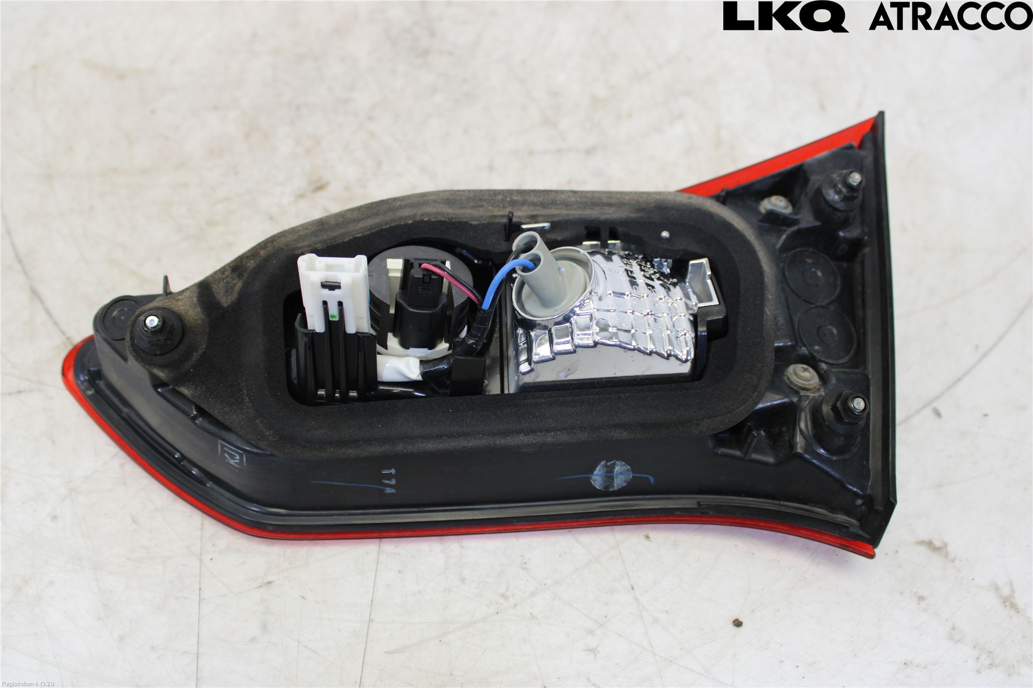 Toyota YARIS XP130 15-20 Bakljus Lucka Vä