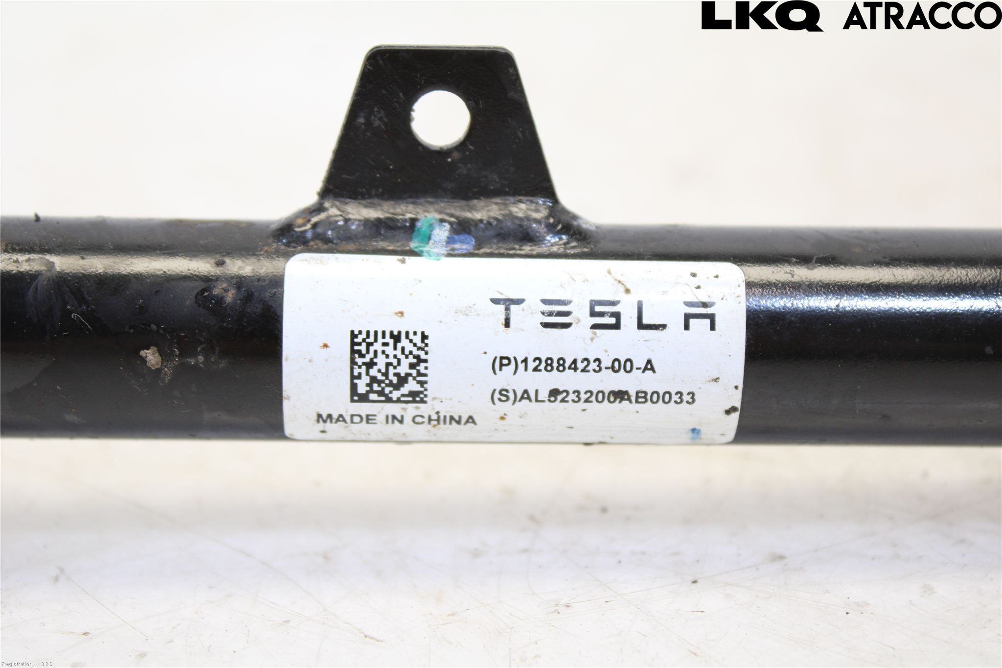Tesla MODEL Y 21- Bärarm Bak Höger