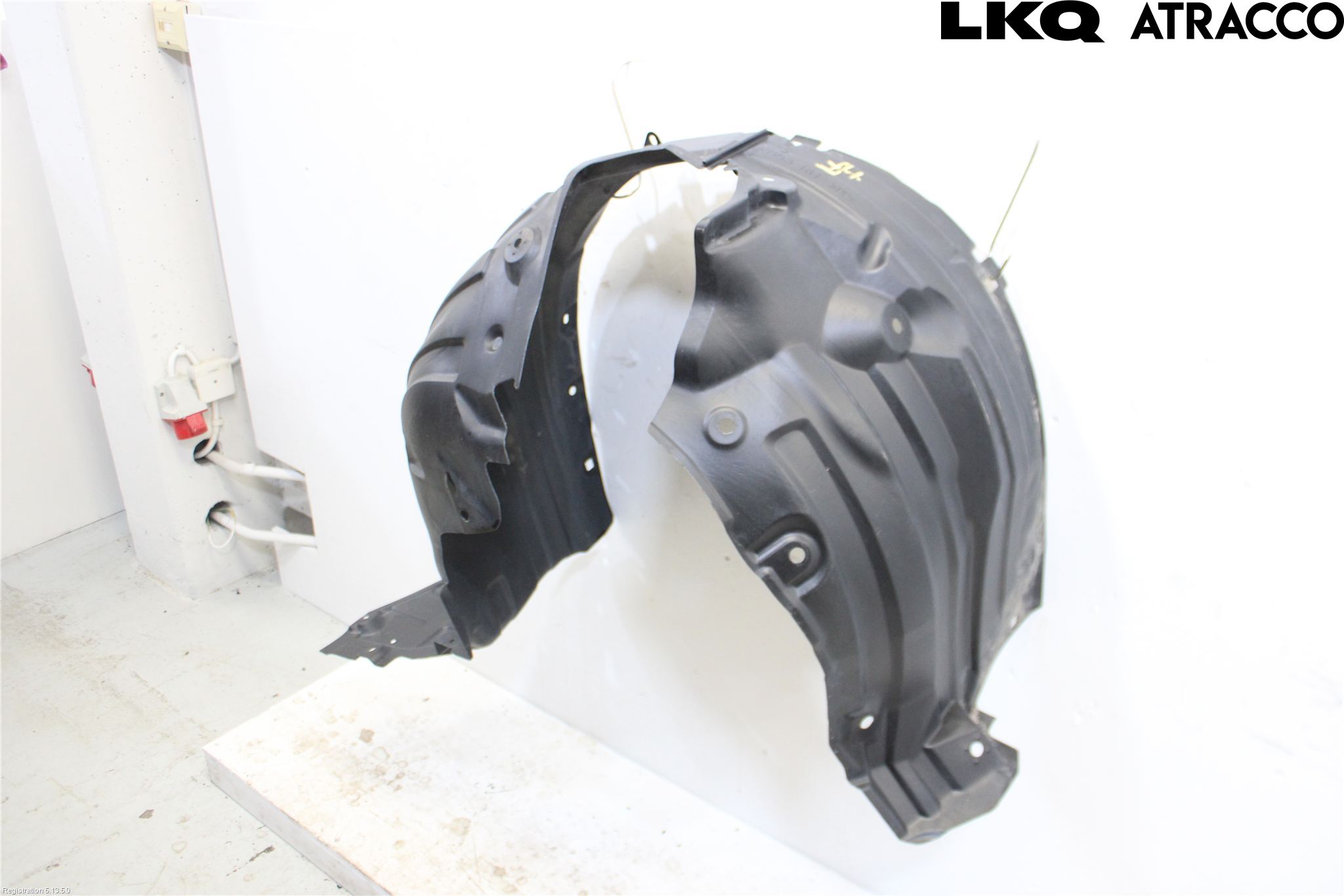 Toyota YARIS XP130 15-20 Skärm Inner