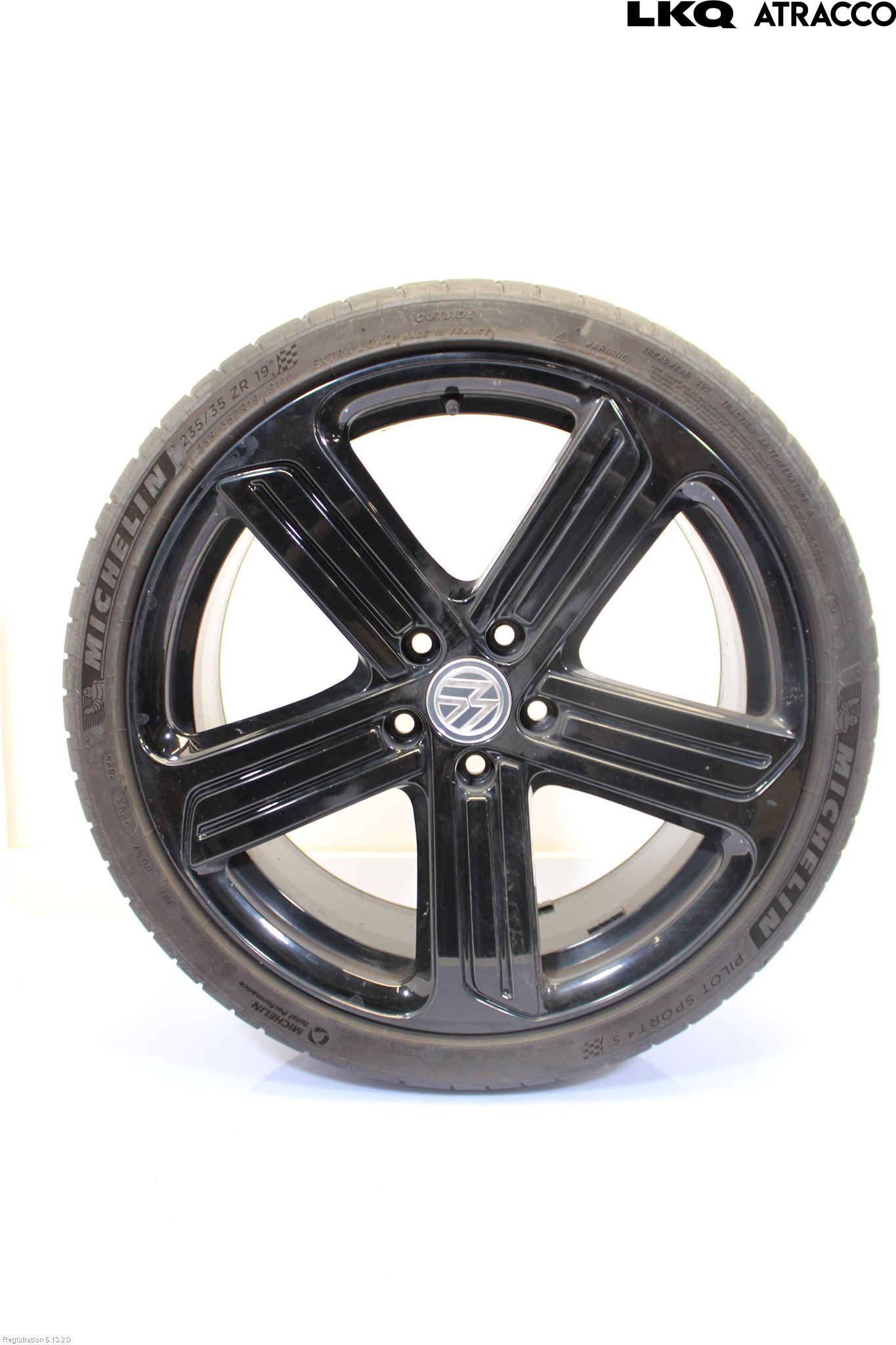 Volkswagen VW GOLF / E-GOLF VII 13-20 Sommardäck Med Fälg