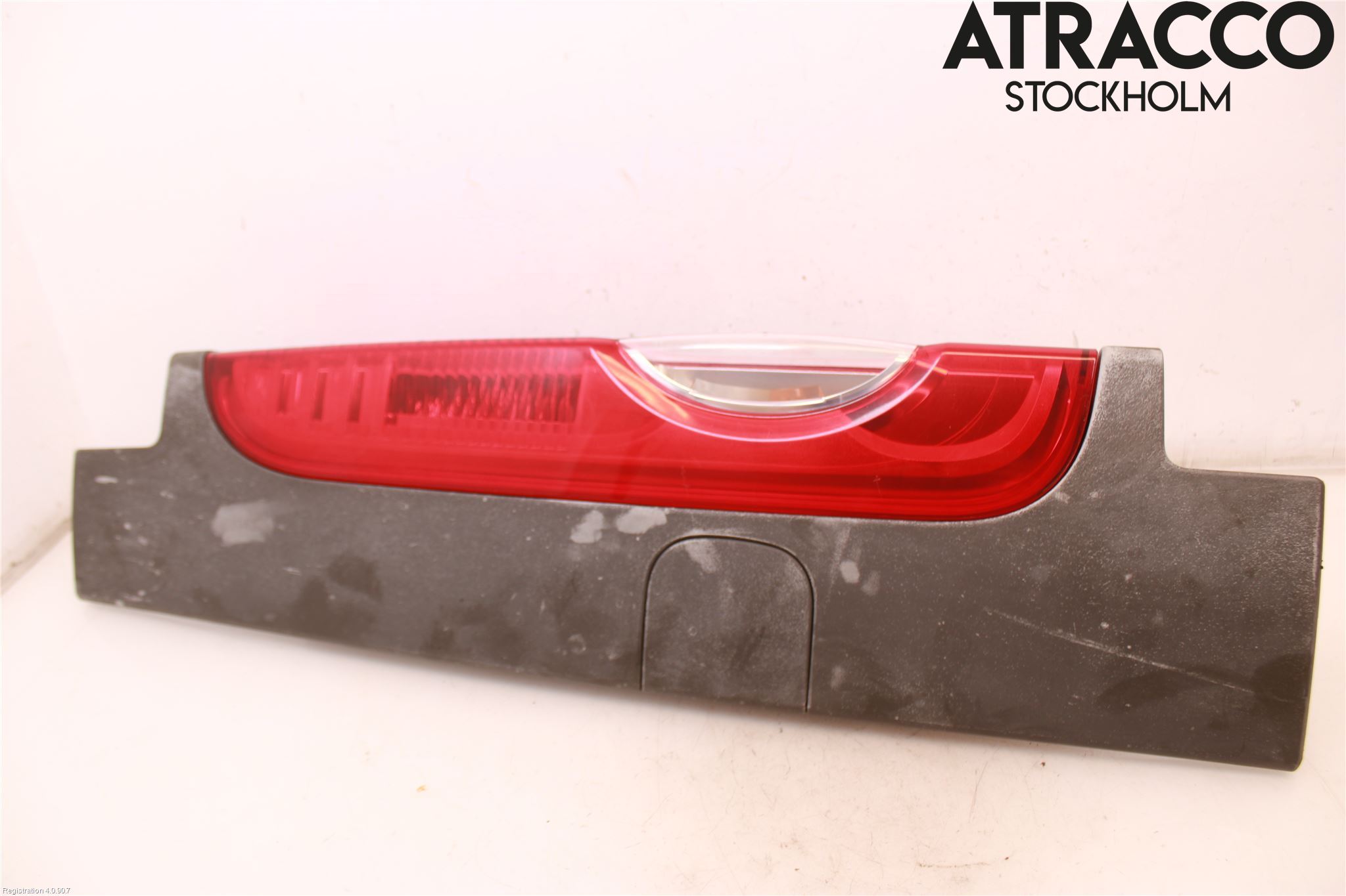 Opel VIVARO 01-14 Bakljus Vänster