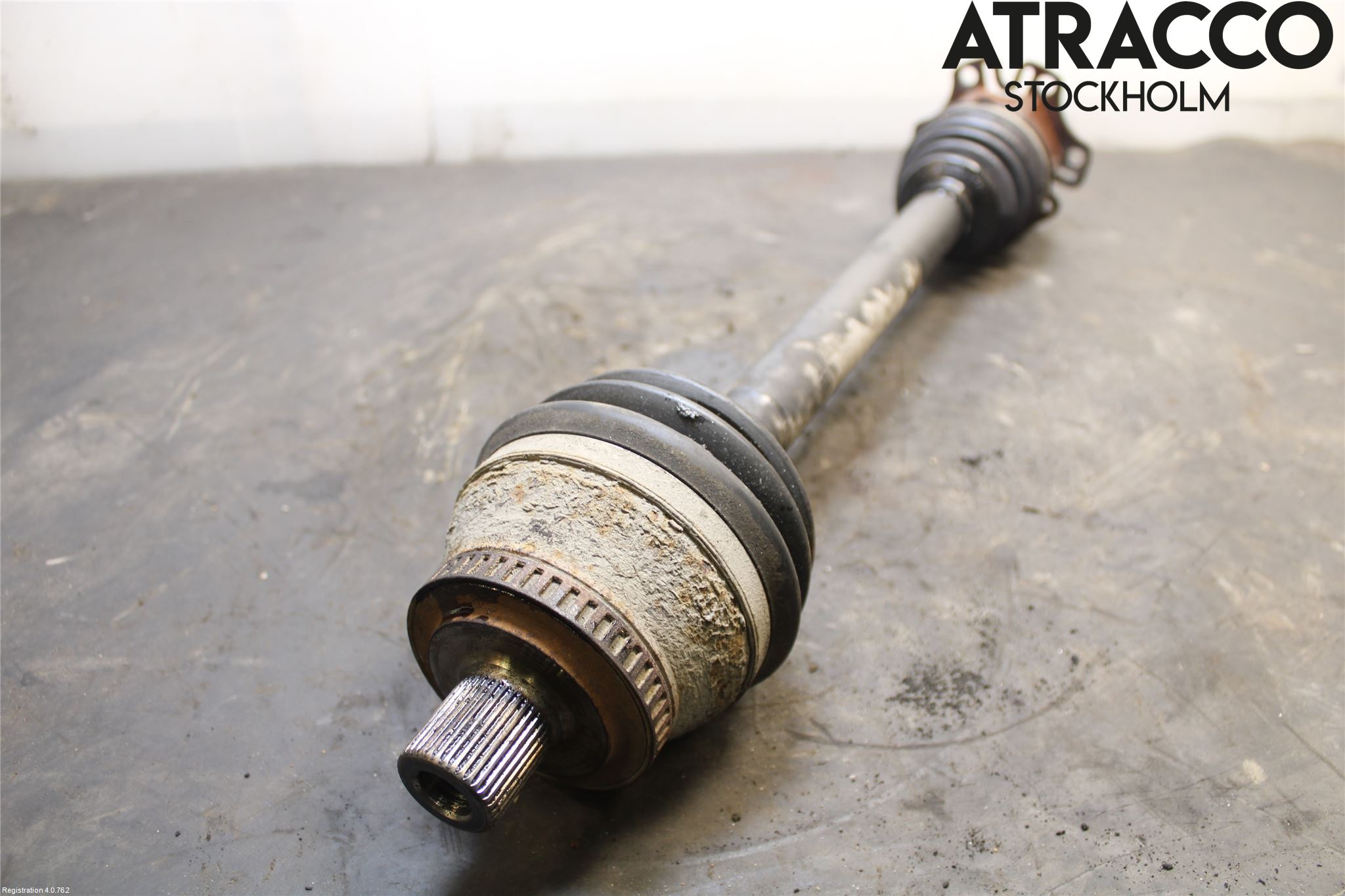 Audi A4/S4 05-07 Drivaxel Fram Höger