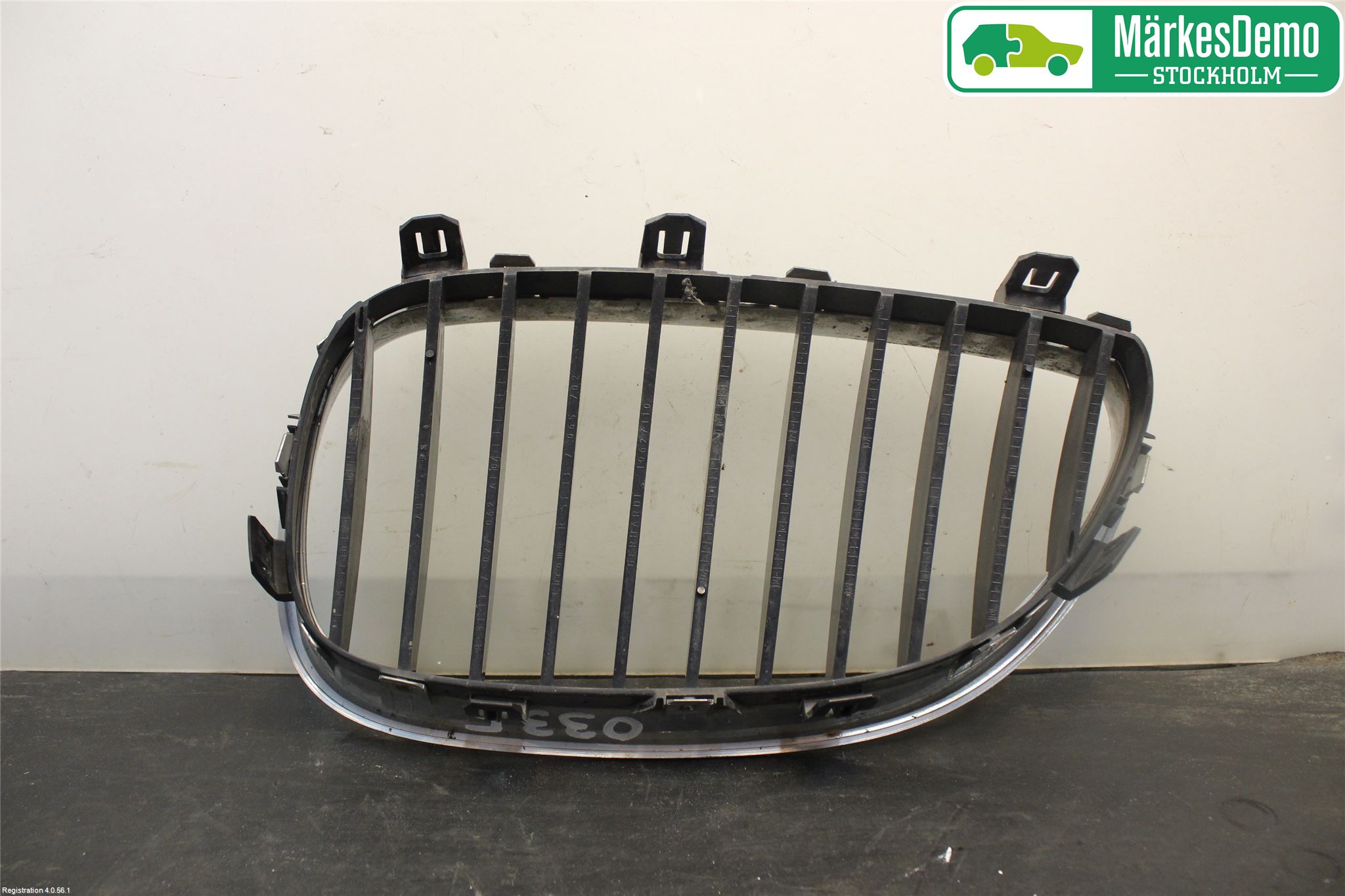 BMW 5 E60/61 Sed/Tou 02-10 Grilldel Höger
