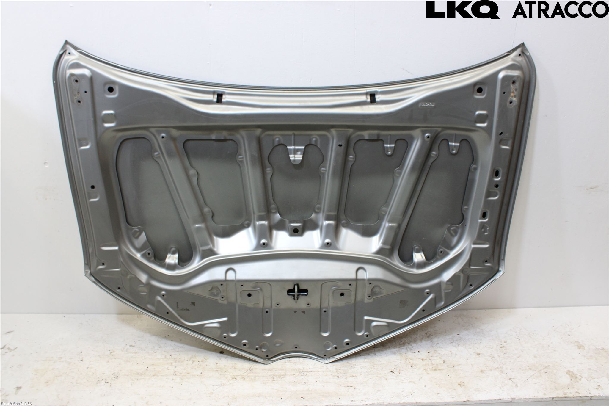 Toyota AURIS 13-19 Huv Fram