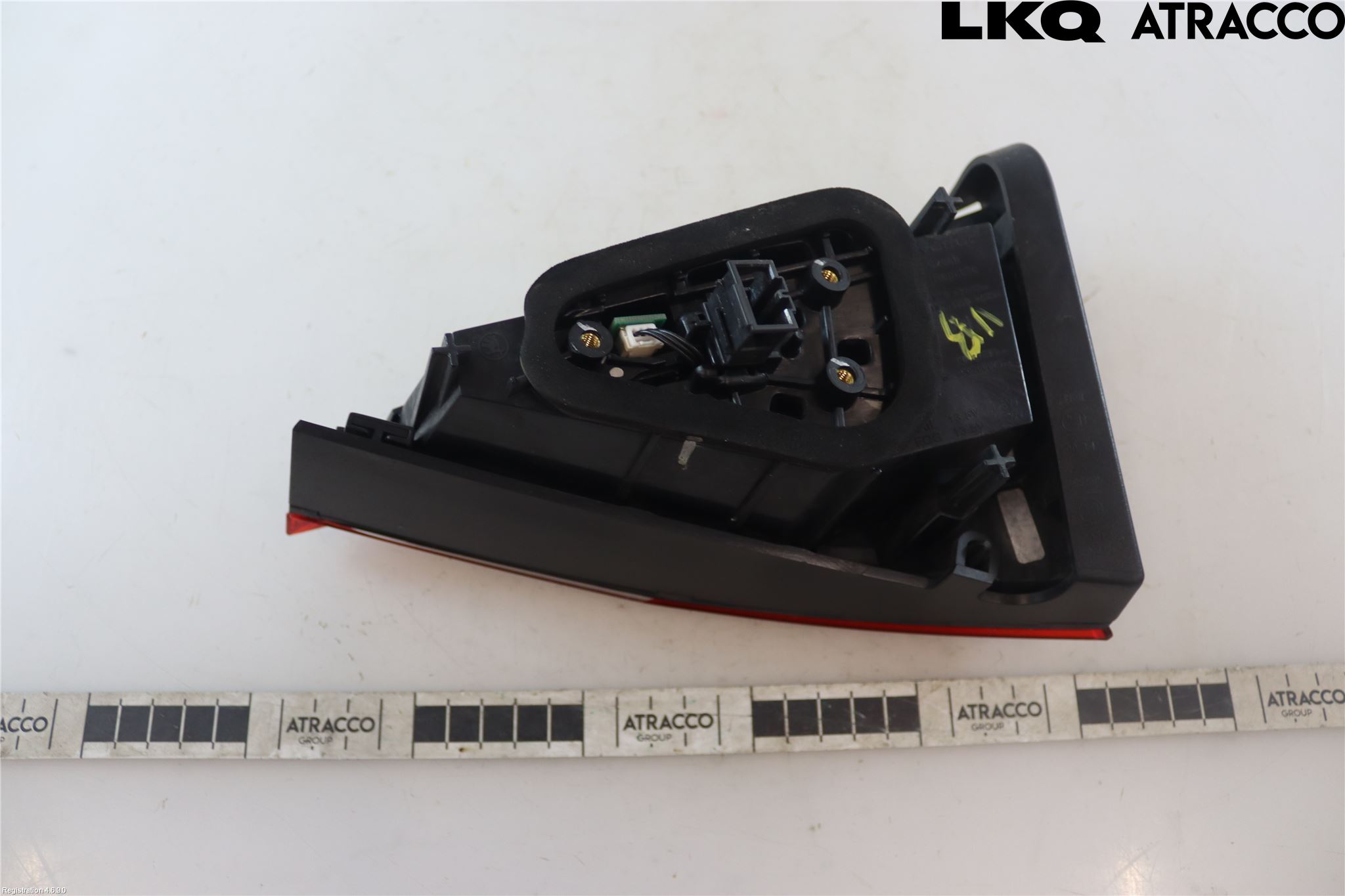 Skoda SUPERB 16-24 Bakljus Lucka Vä