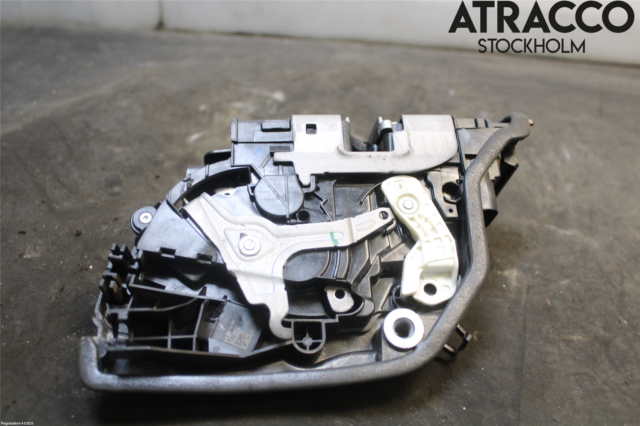 BMW 2 F45 Active Tourer 14-21 Låskista-Dörrlås