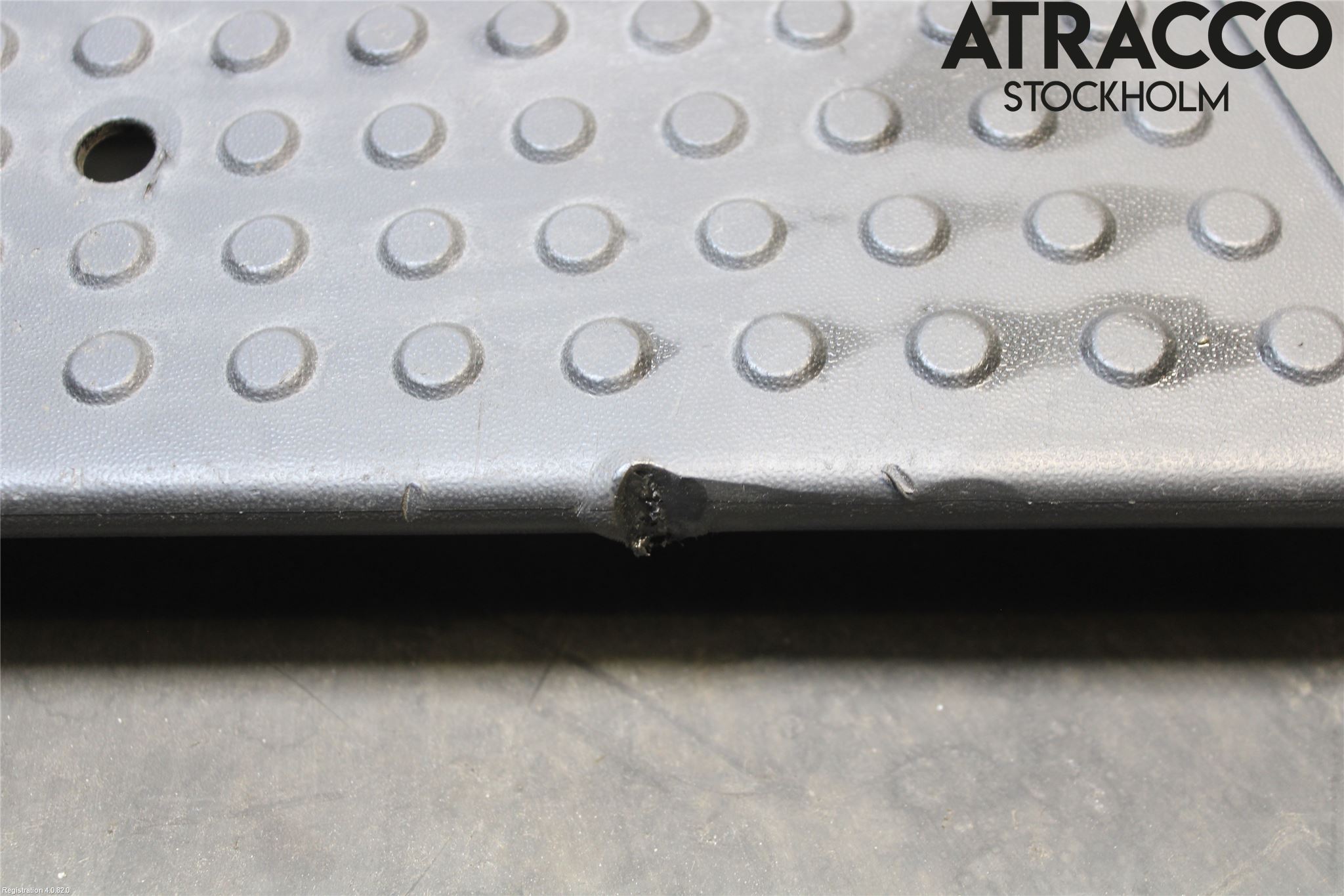 Volkswagen VW AMAROK 2H 10-22 Stötfångardel Bak Mitt