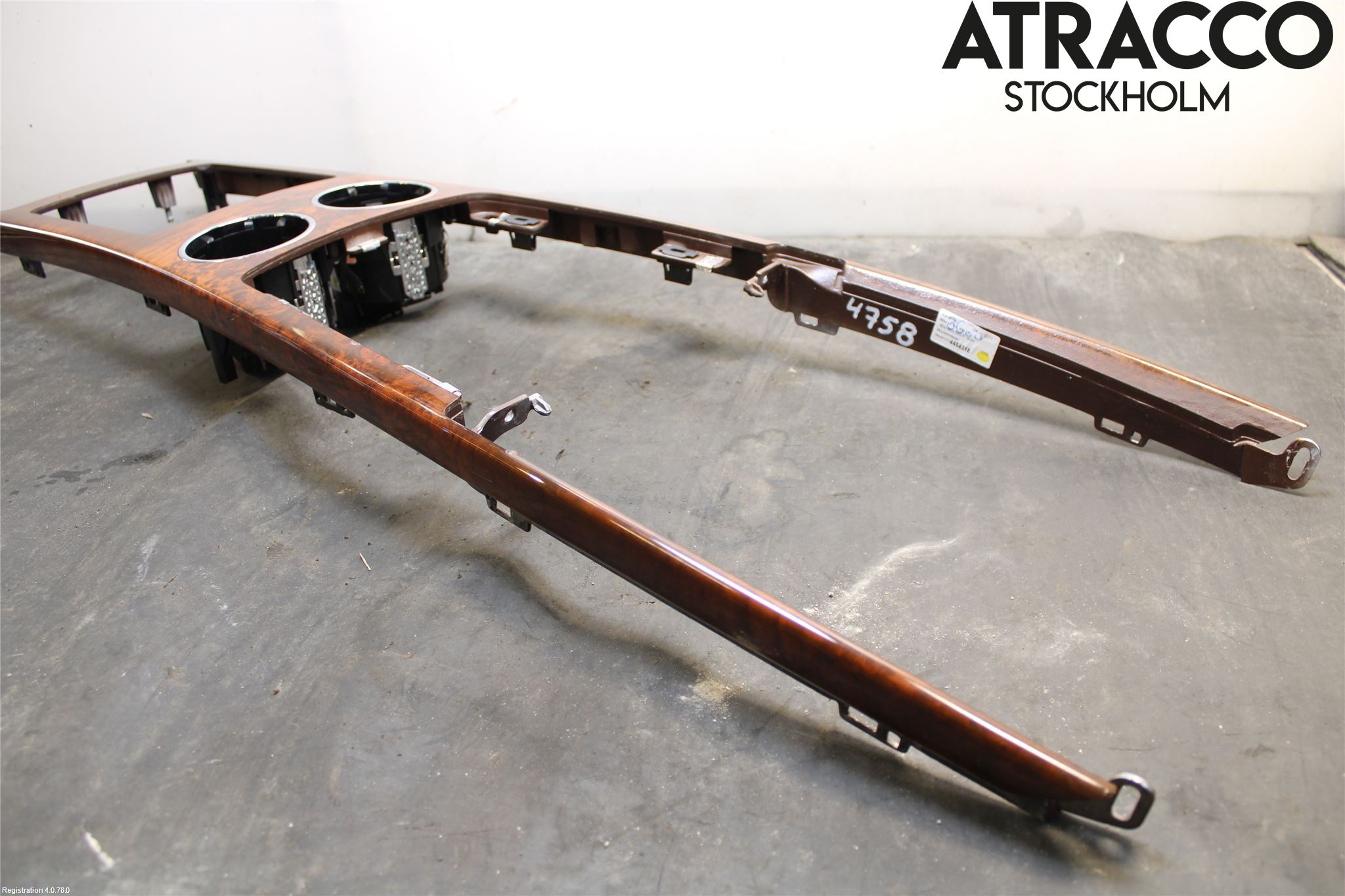 Volkswagen VW PHAETON Instrumentkonsoll Golv
