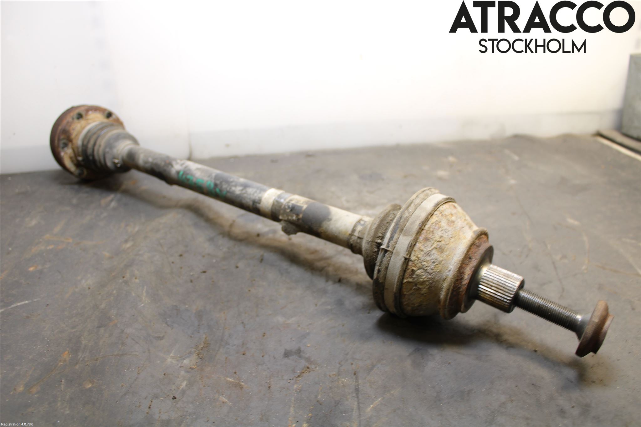 Volkswagen VW PHAETON Drivaxel Bak Vänster