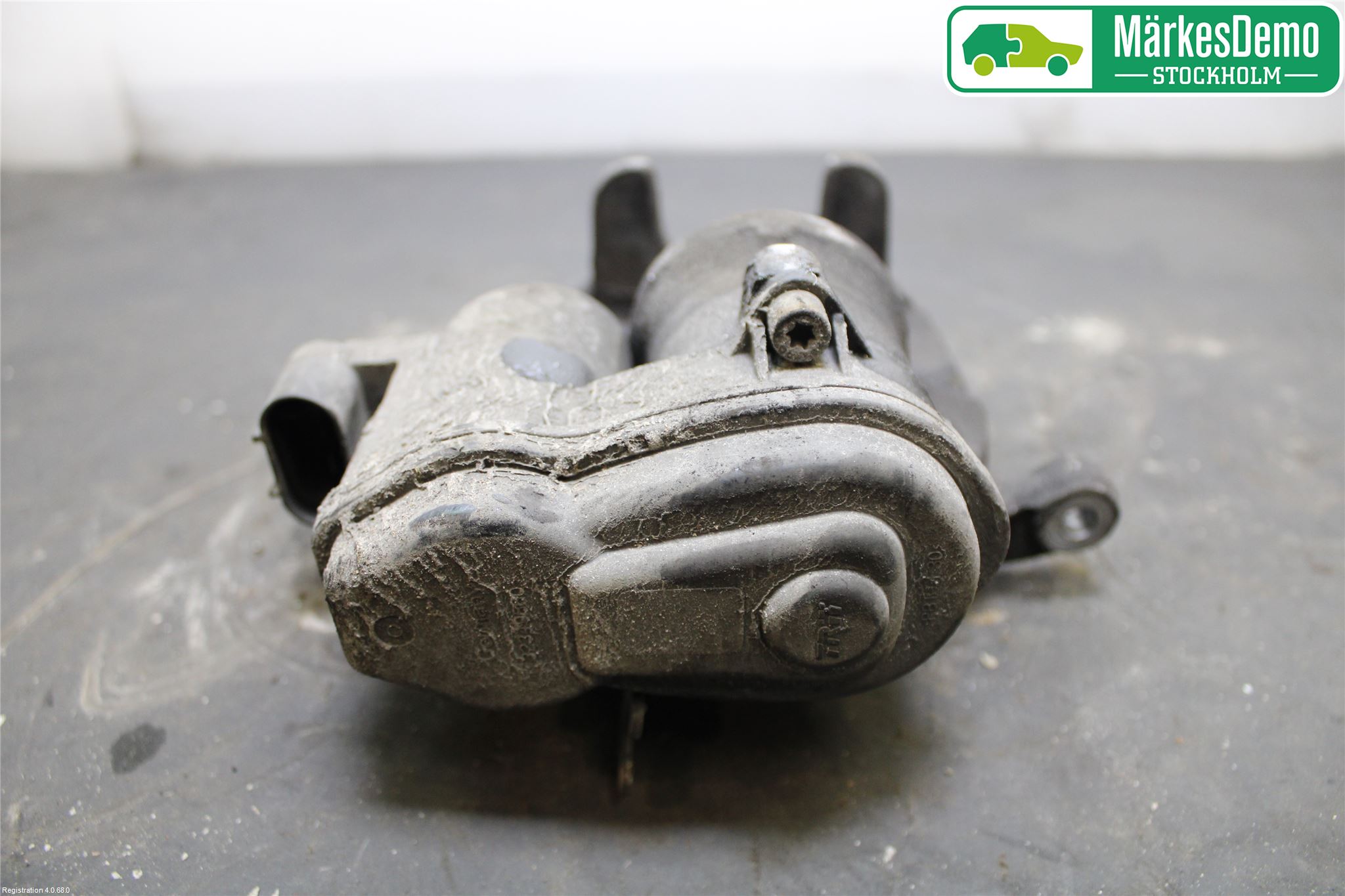 BMW 5 F10/F11/F18 09-17 Bromsok Bak Vänster