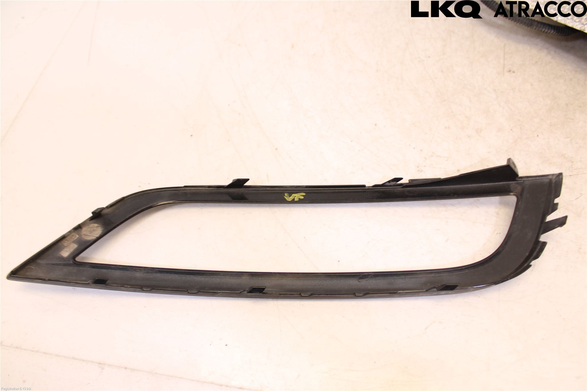 Volkswagen VW PASSAT 11-14 Dimljussarg Fram