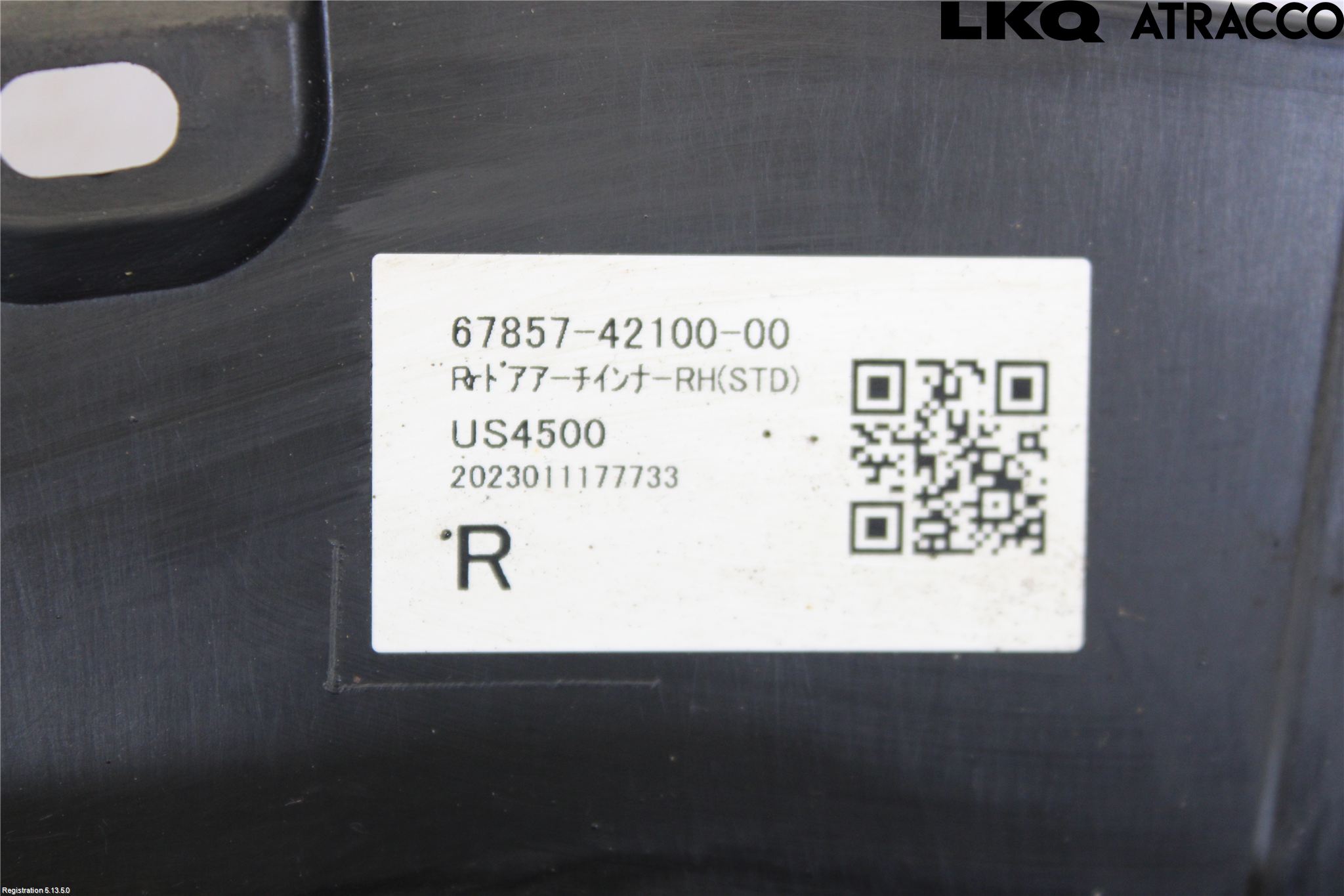 Toyota RAV4 19- Skärm Hörn Utfyllnad Bak