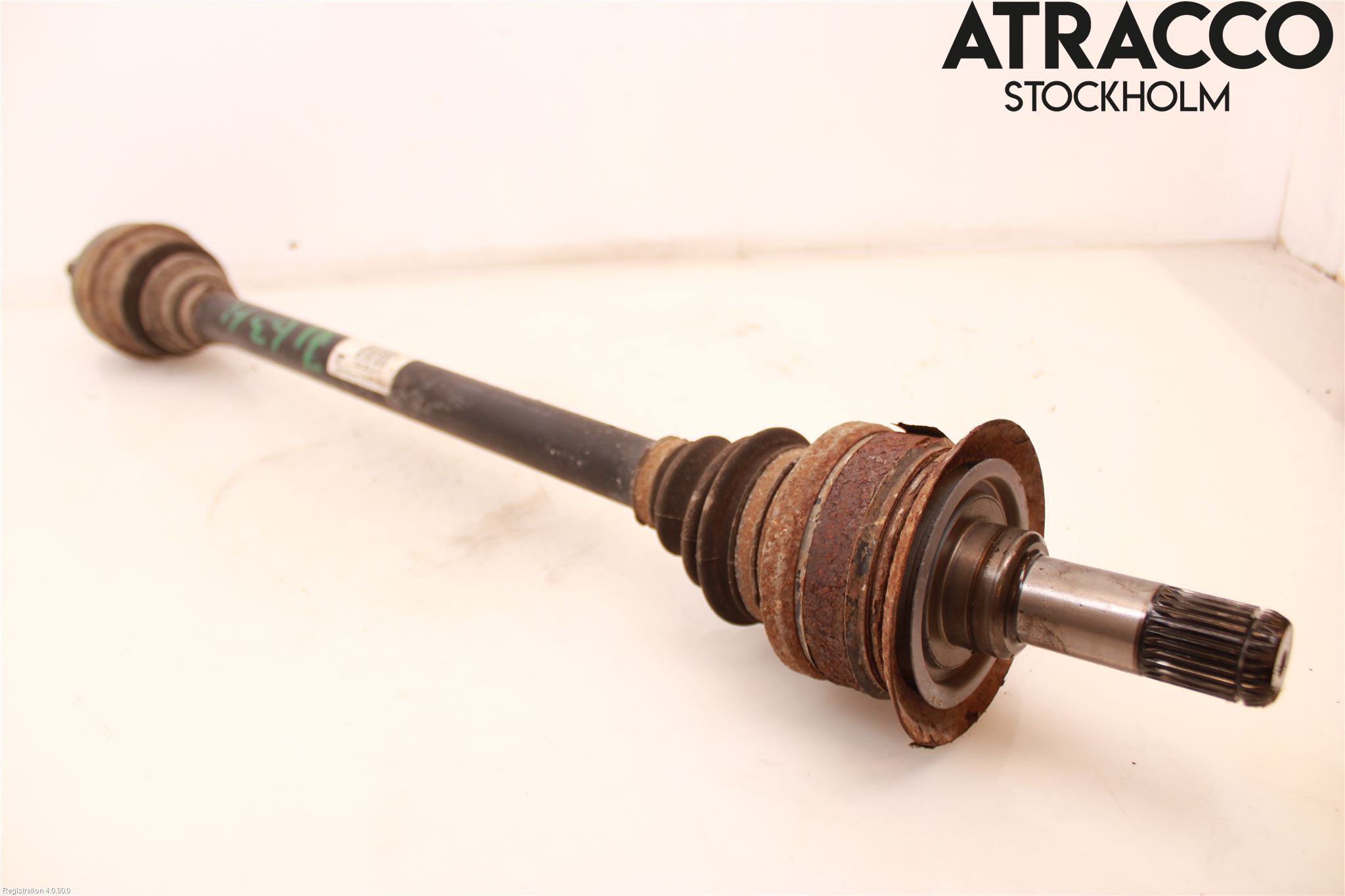 BMW 5 F10/F11/F18 09-17 Drivaxel Bak Höger