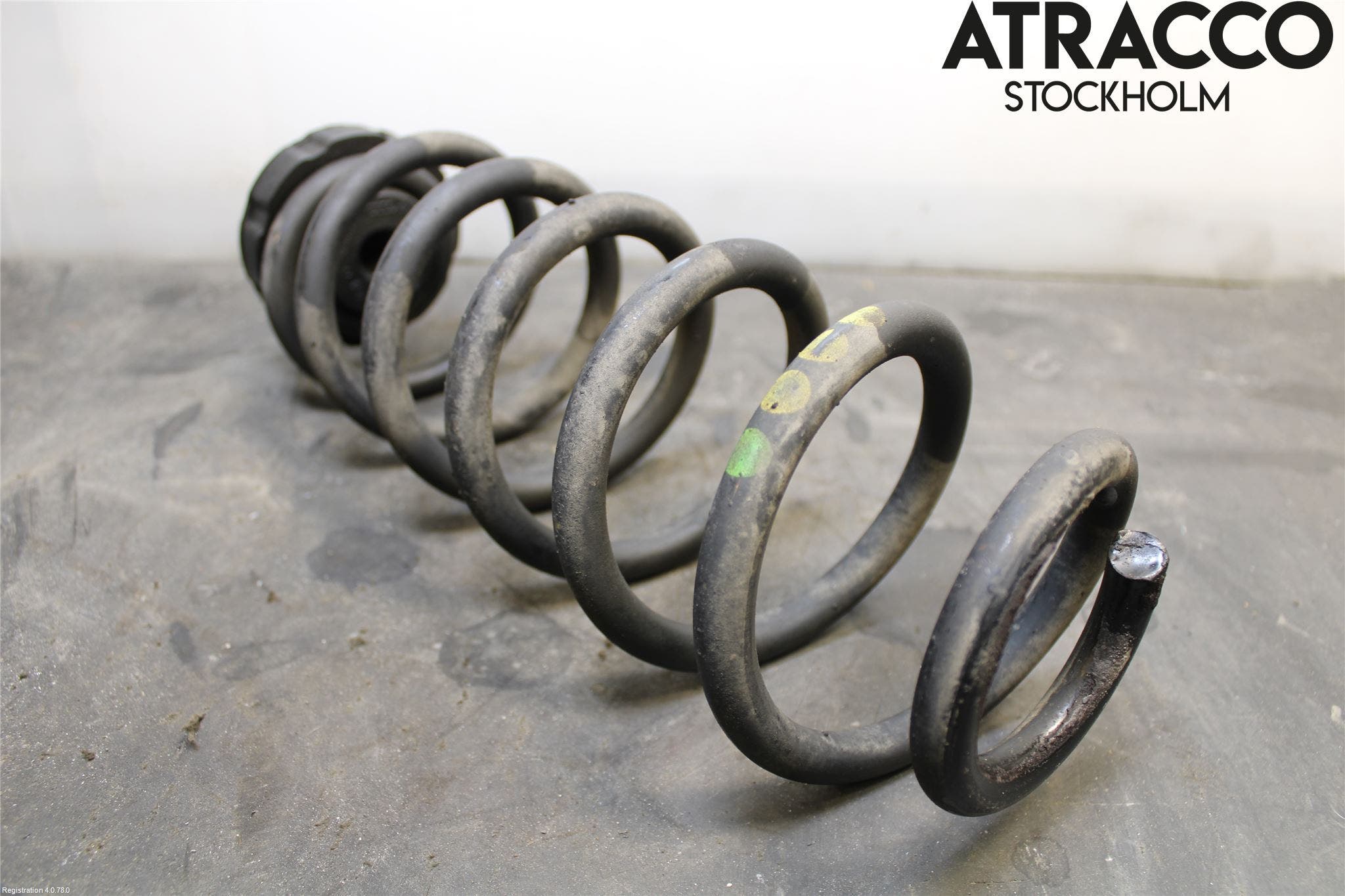 Audi Q5 09-16 Fjäder Bak