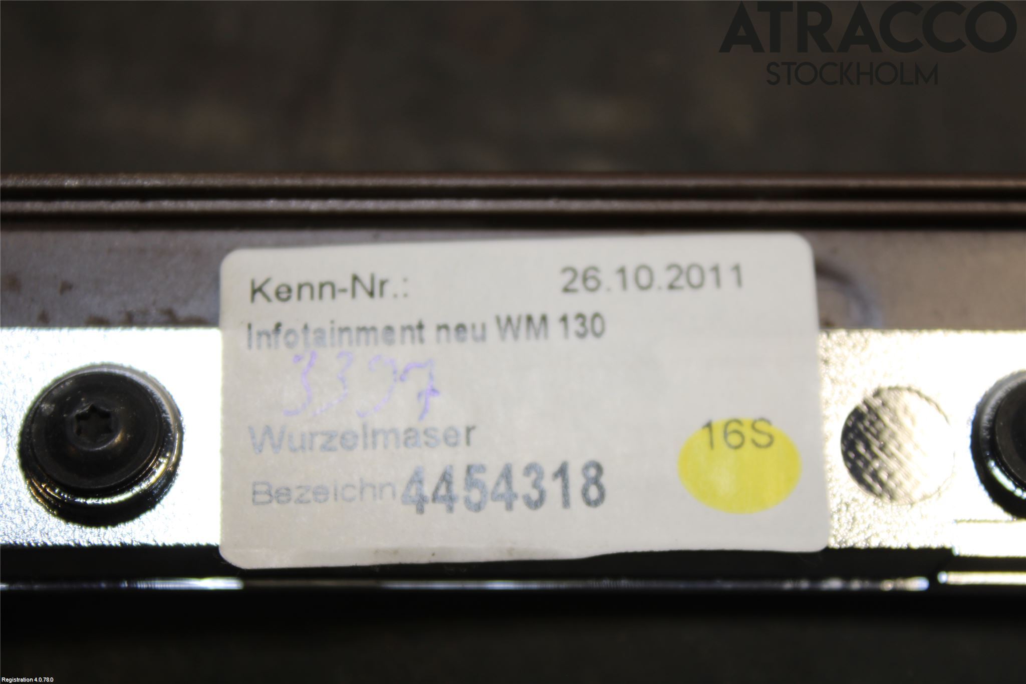 Volkswagen VW PHAETON Instrument-Radio Sarg