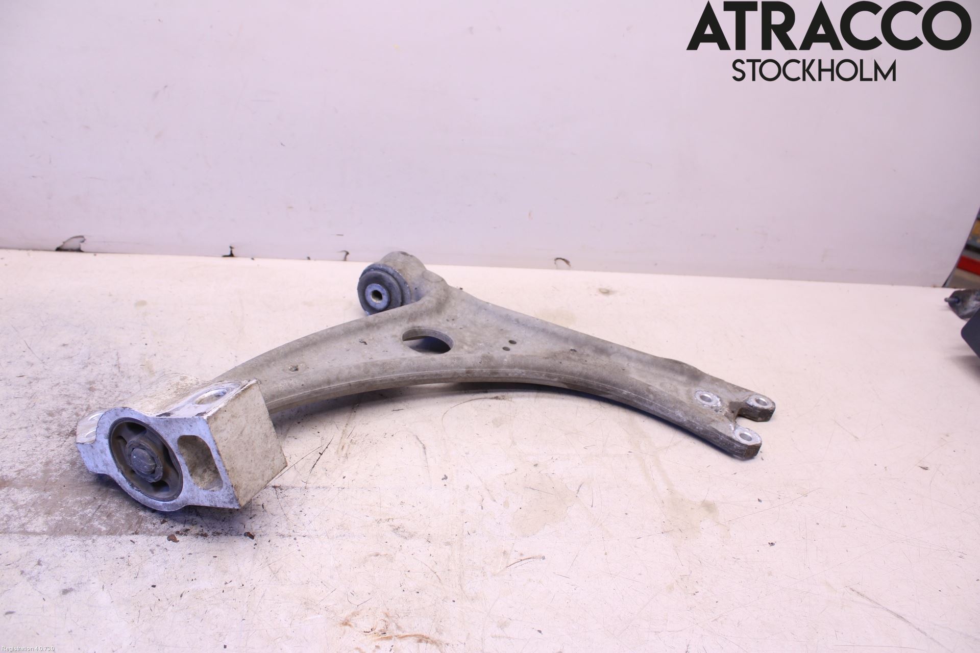 Volkswagen VW SHARAN 11- Bärarm Fram Undre Hö