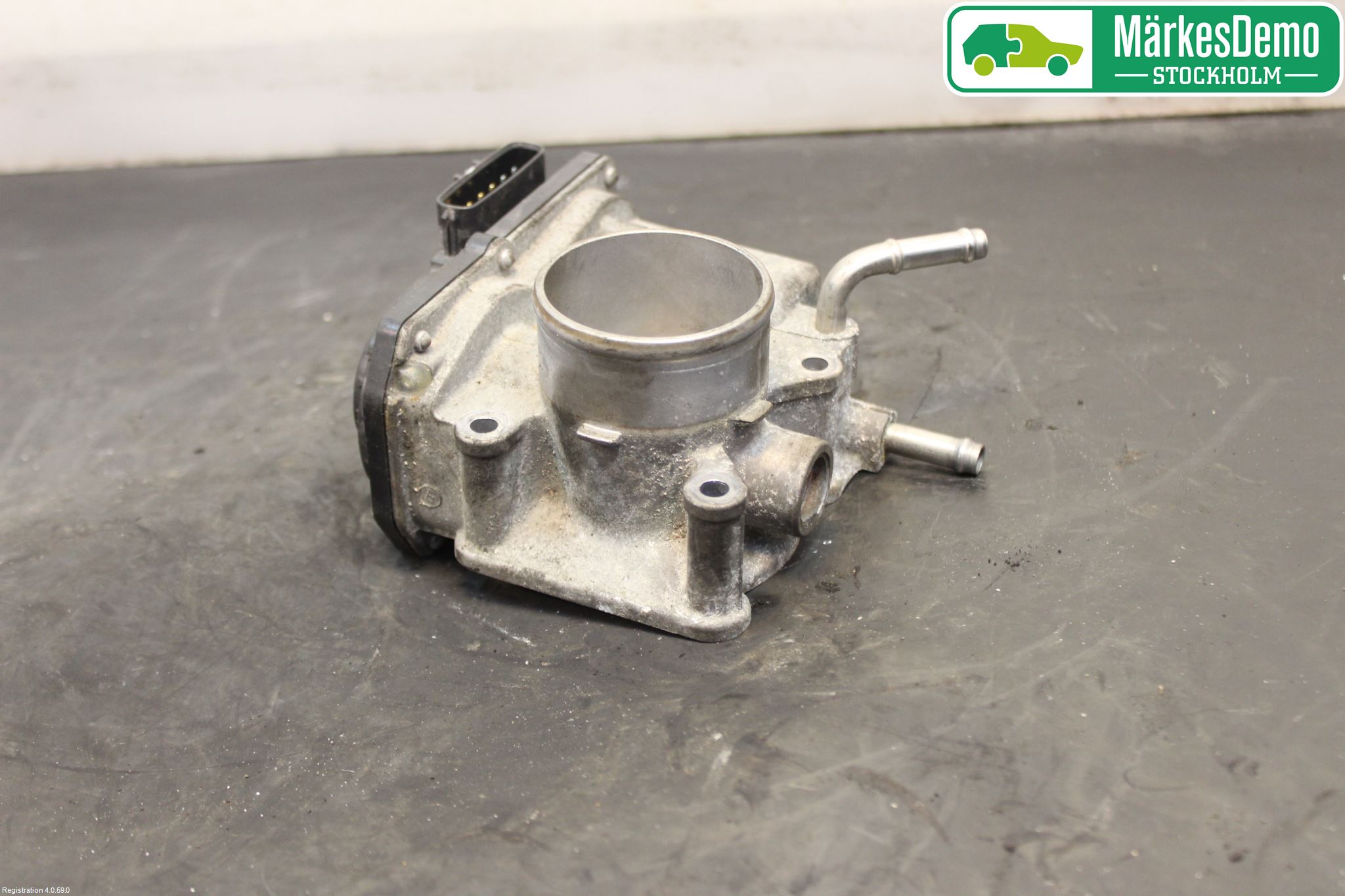 Toyota COROLLA 02-07 Injspjällhus