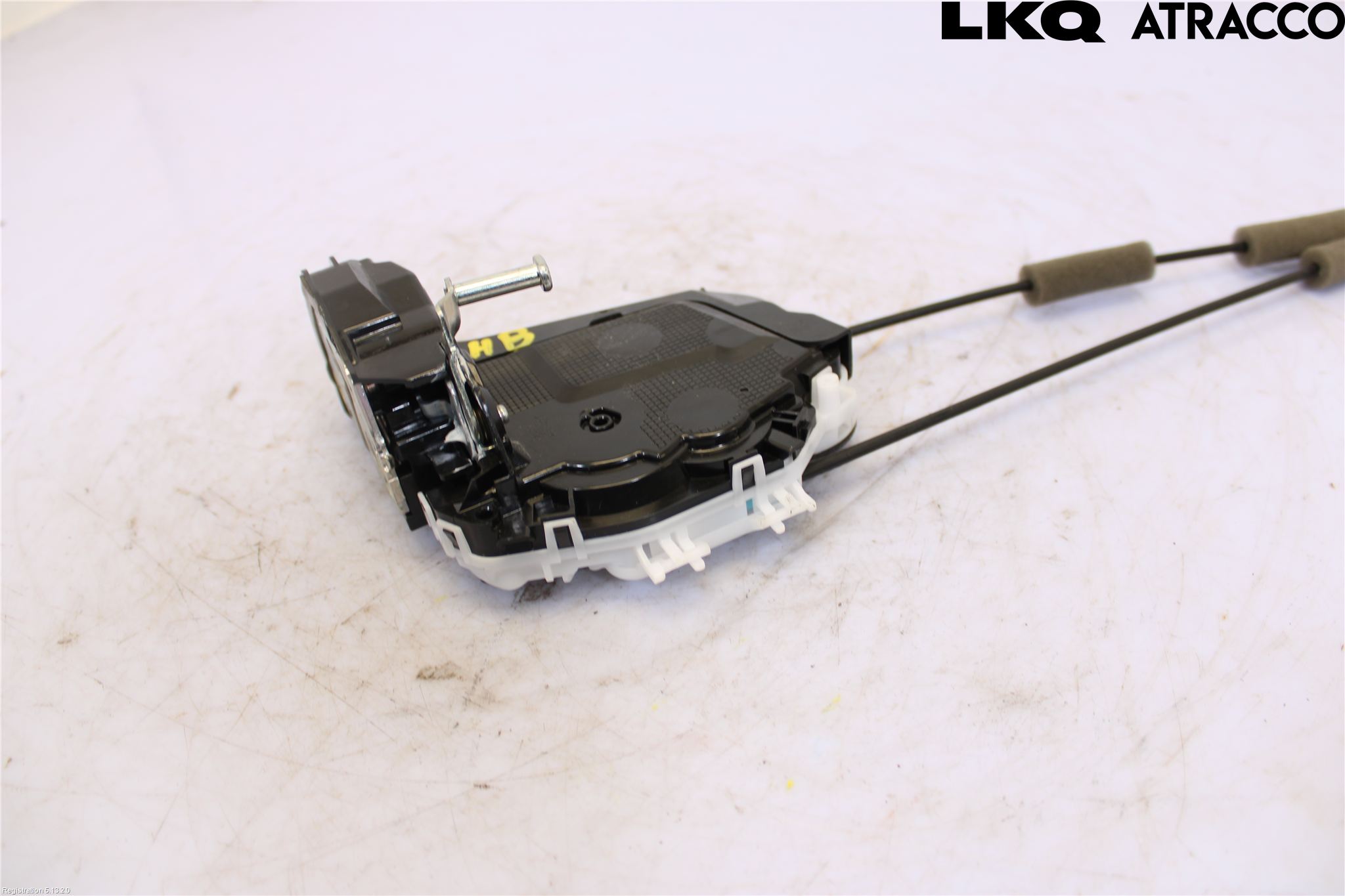 Toyota YARIS XP21 20- Låskista-Dörrlås