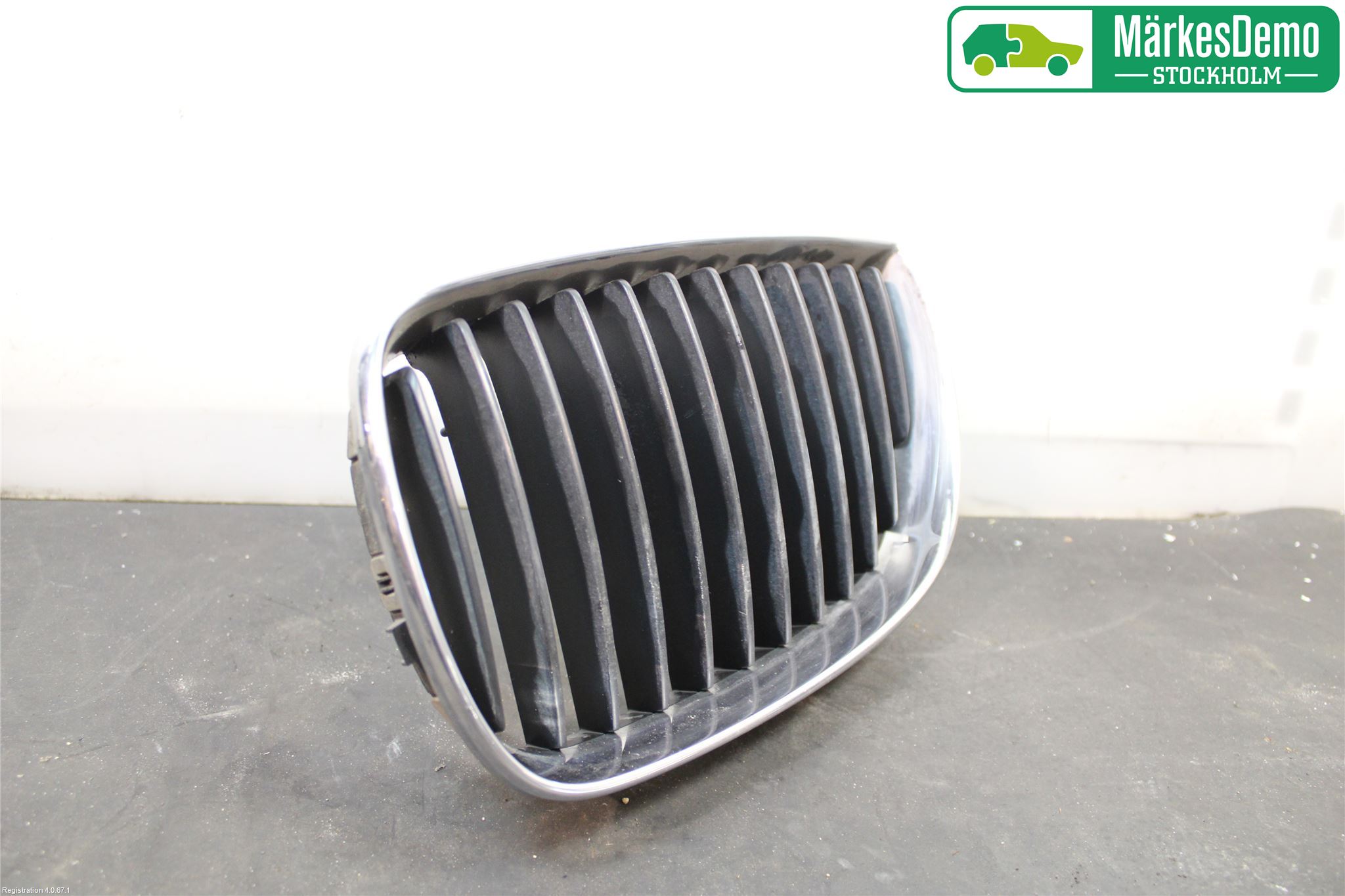 BMW 1 E87/81 5D/3D 03-11 Grilldel Vänster