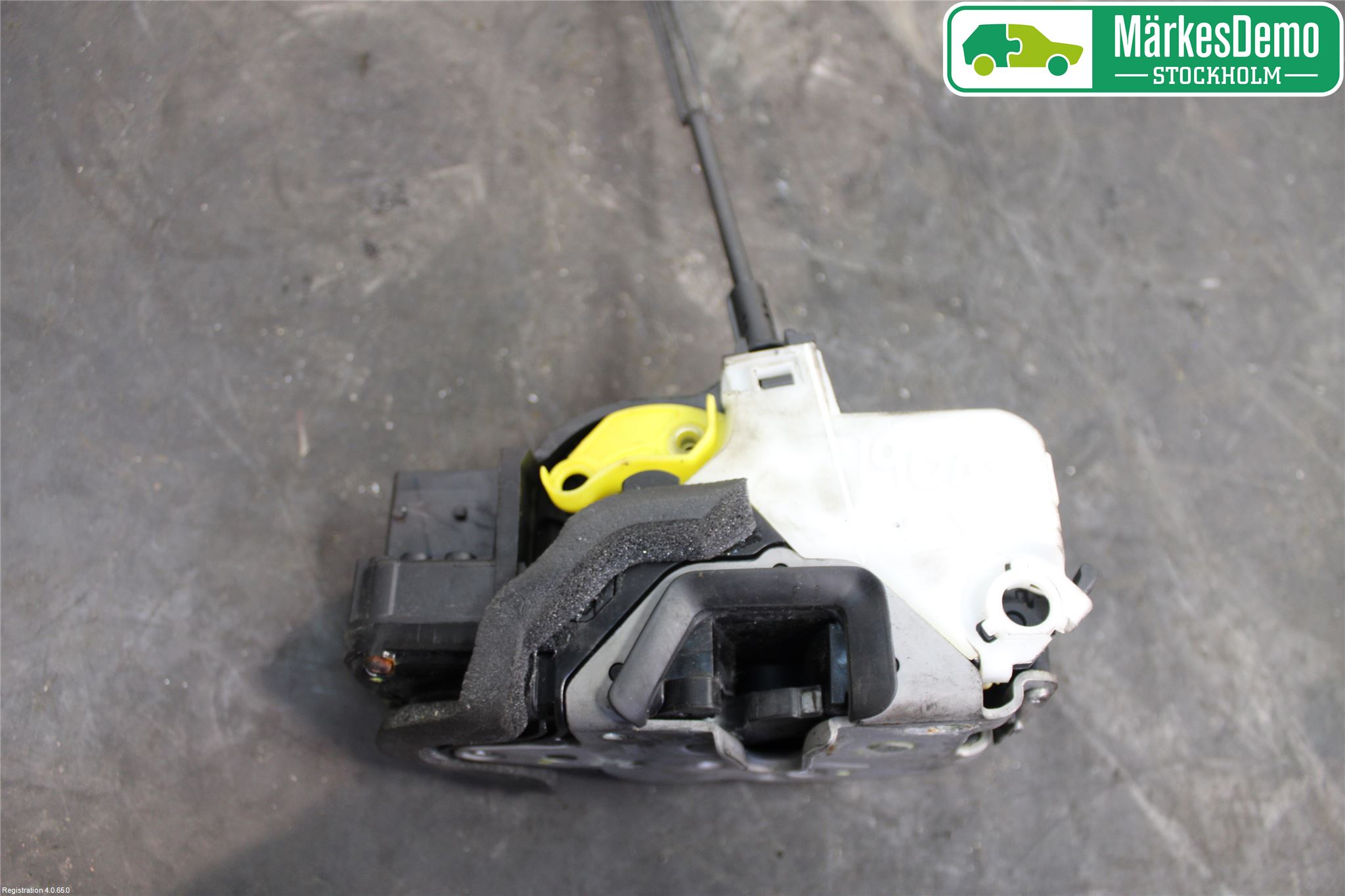 Opel INSIGNIA 09-16 Låskista-Dörrlås